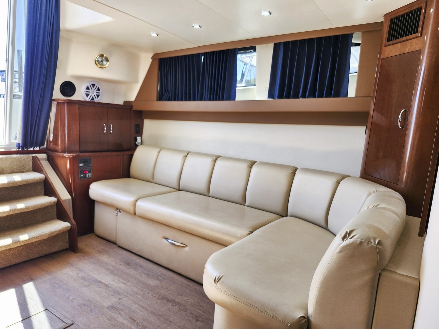 2007 Carver 36 Mariner - Image 20