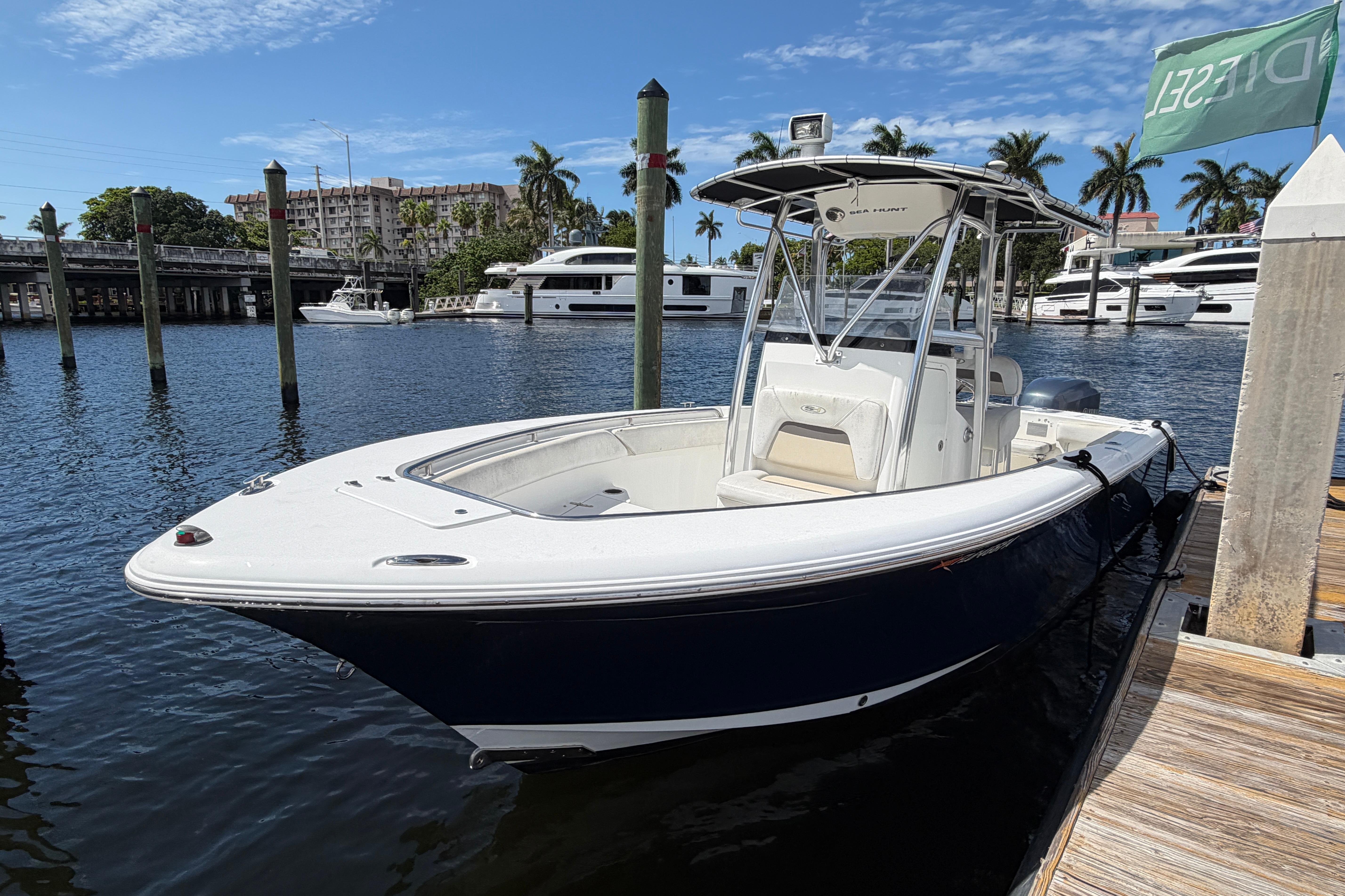 2010 Sea Hunt Gamefish 24