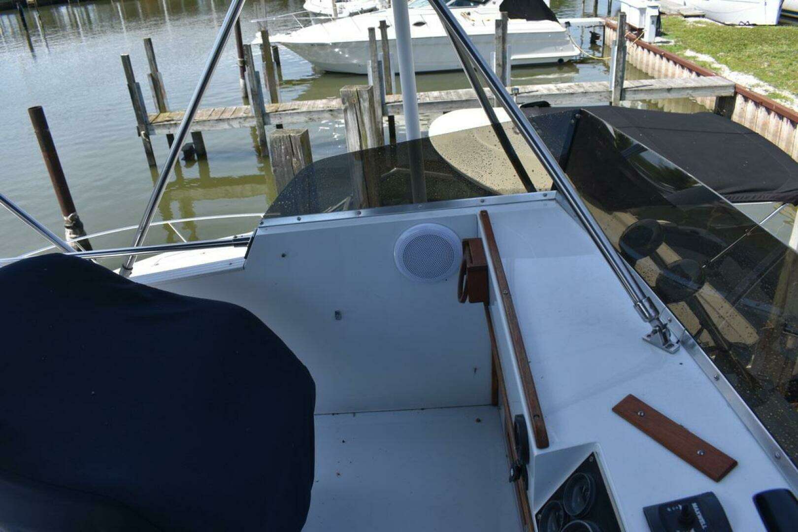1985 Marinette 39 Double Cabin - Image 33
