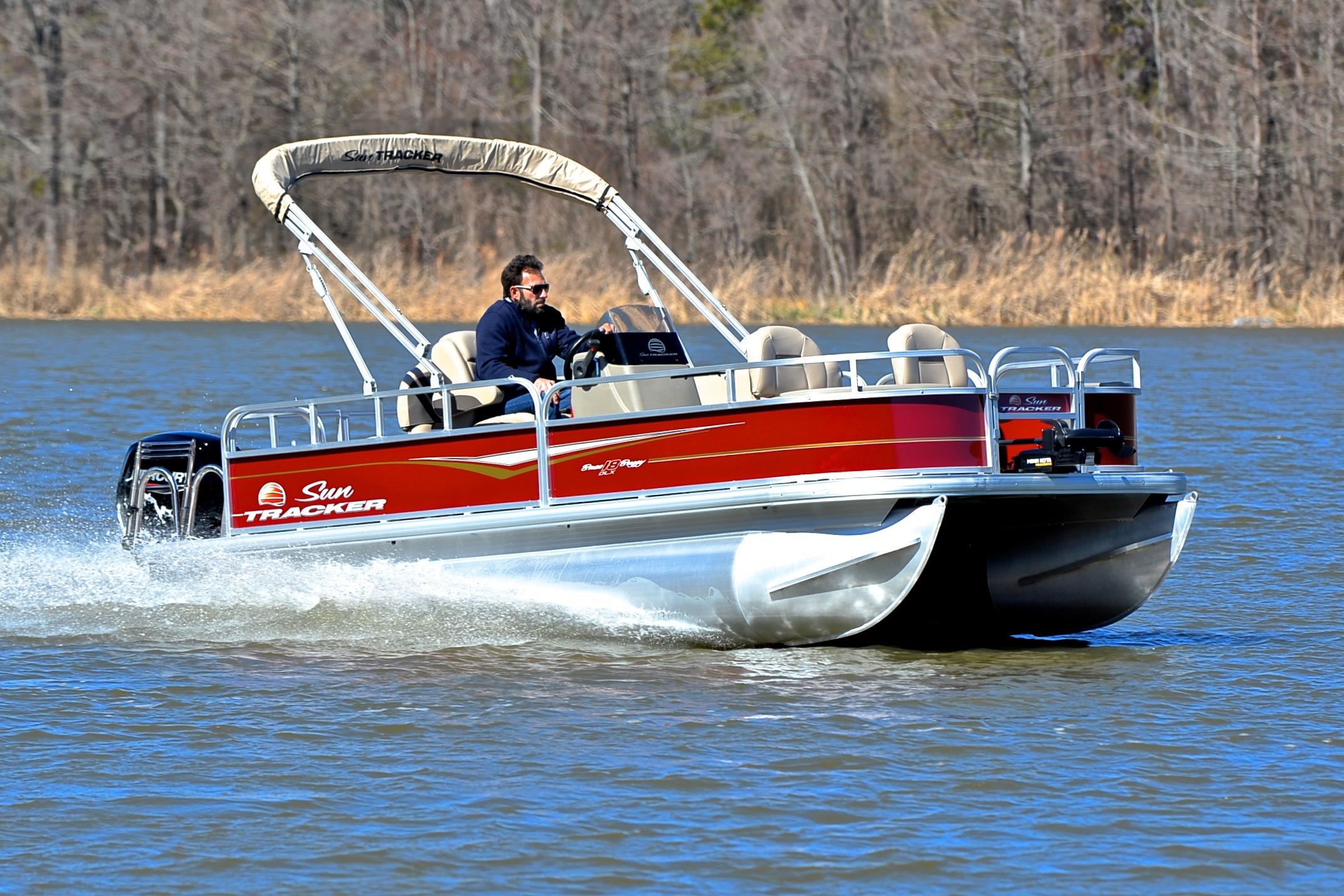 2024 Sun Tracker Bass Buggy 18 DLX