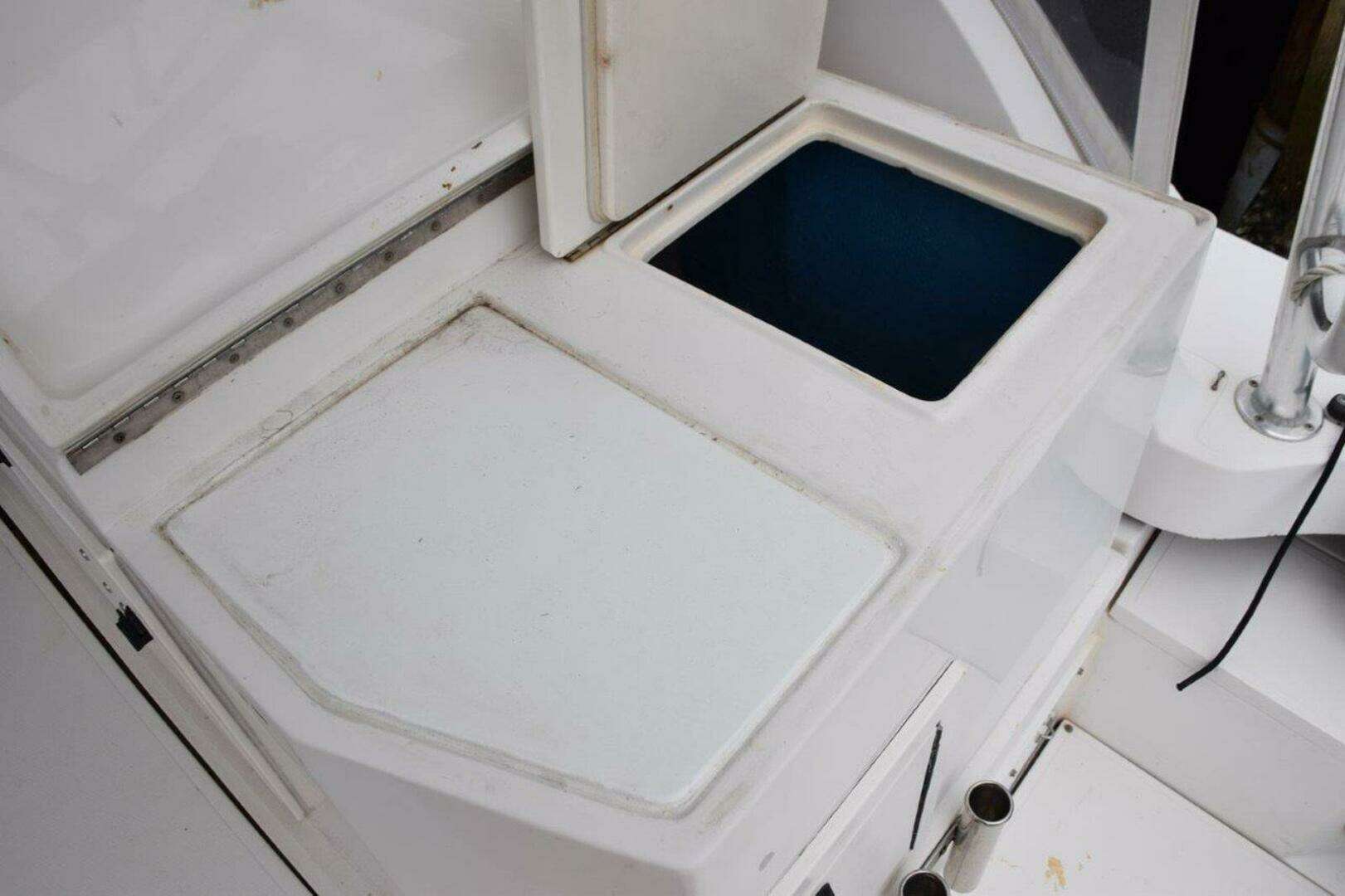 1995 Blackfin Combi 33 - Image 37