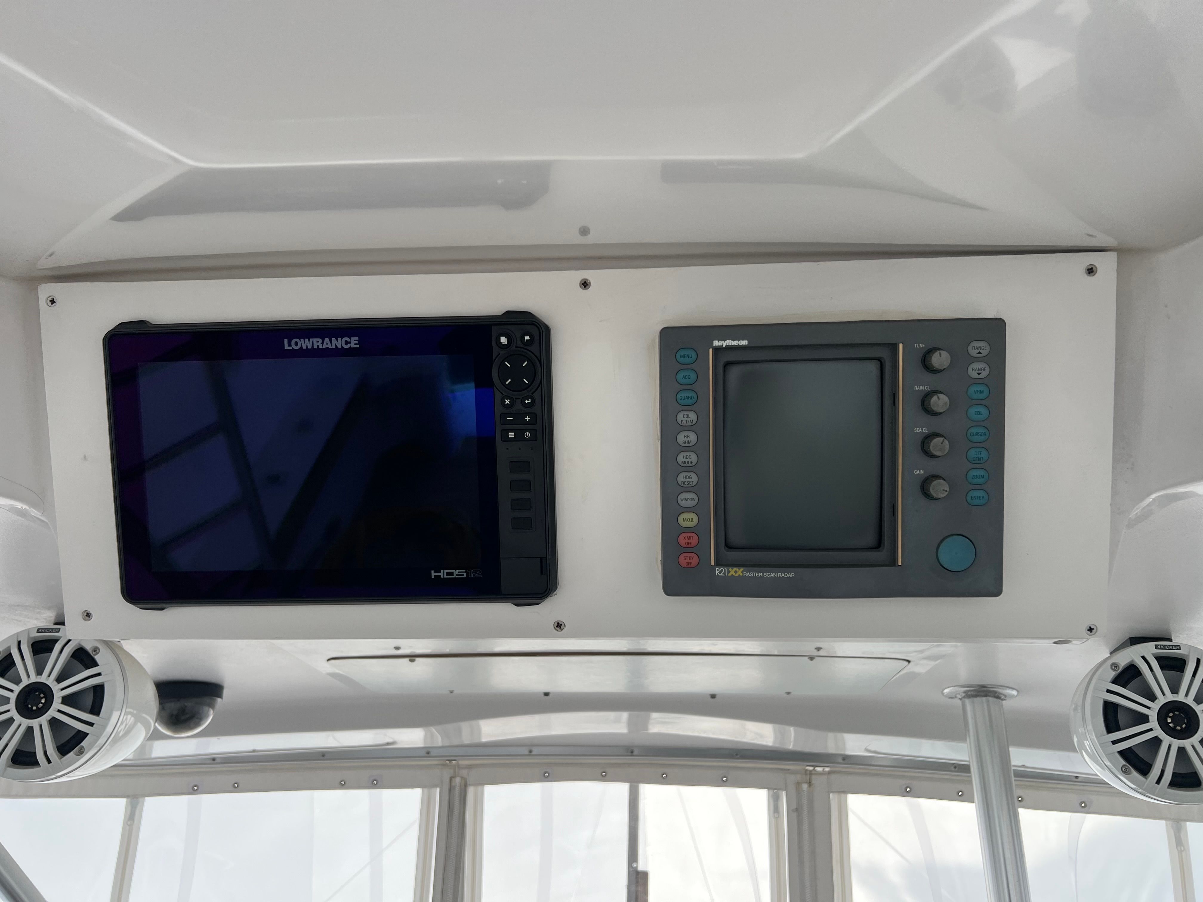 1998 Luhrs 32 - 15