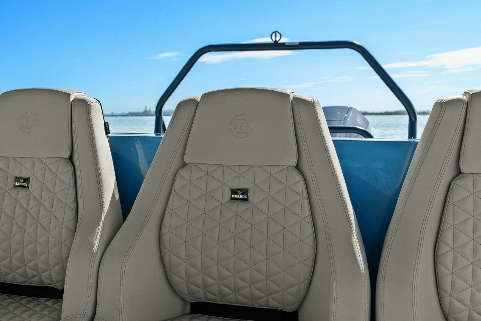 2022 Axopar Brabus Shadow 500 TT - Image 23