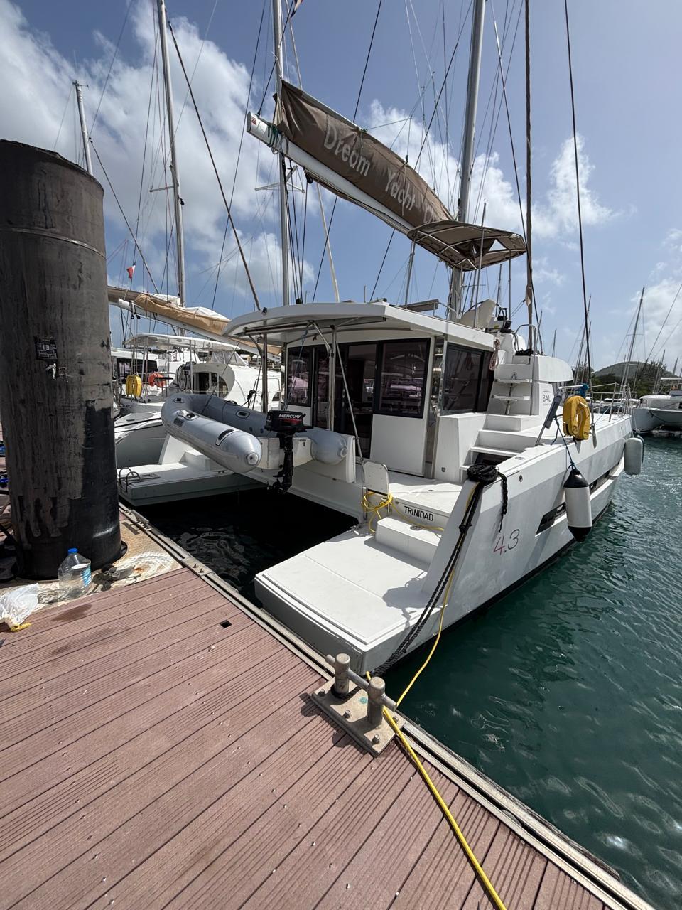 2017 Catana Bali 4.3