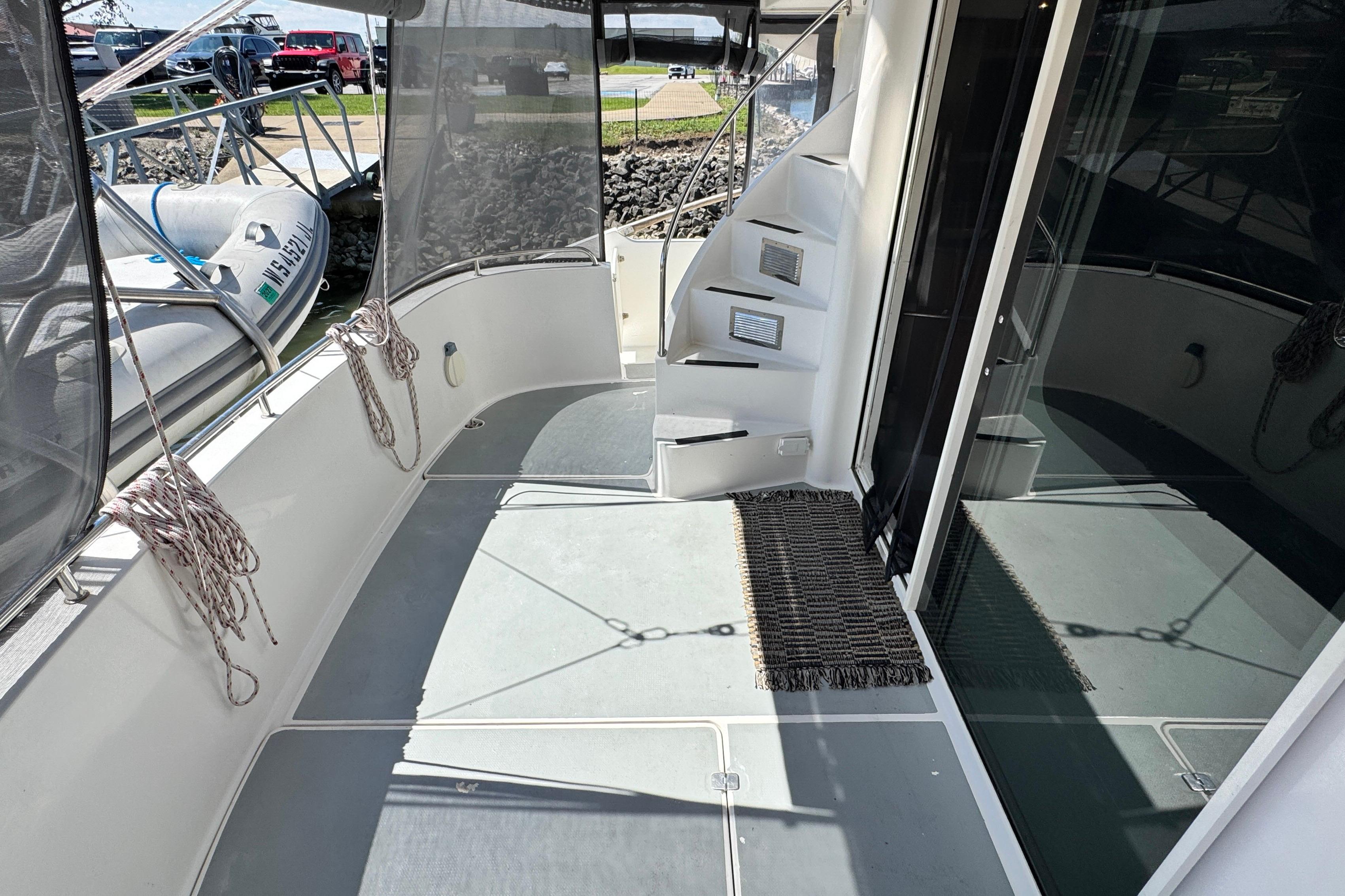 Aft Cockpit