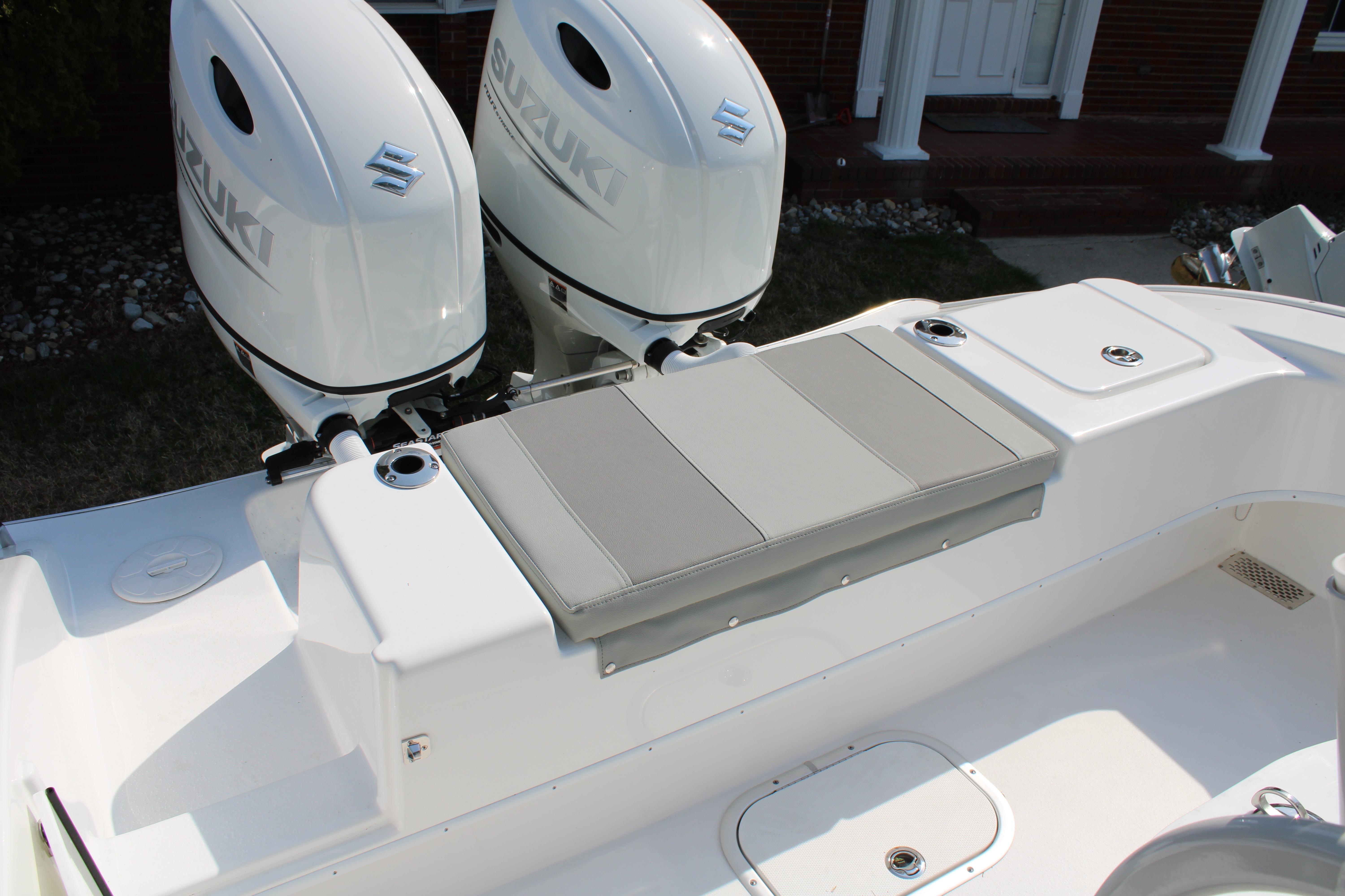 2026 Cape Horn 24 XS with Suzuki outboard engines.