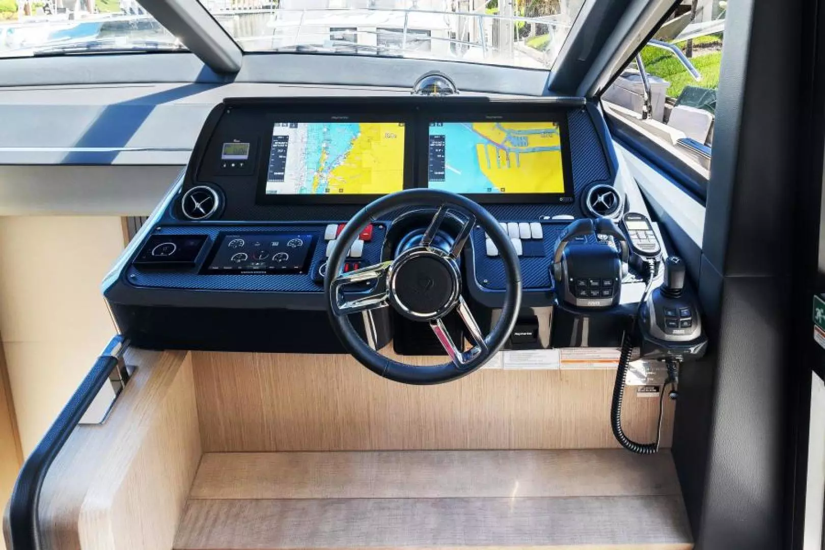 2022 Absolute 48 Coupe - Image 21