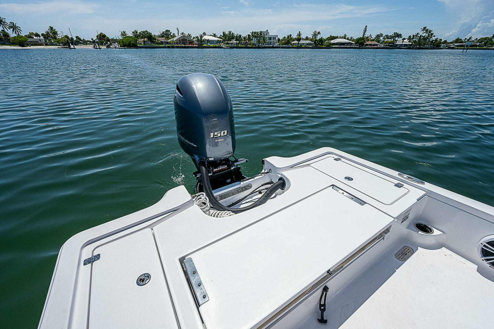 2020 Sportsman Tournament 214 Bay Boat - Image 14