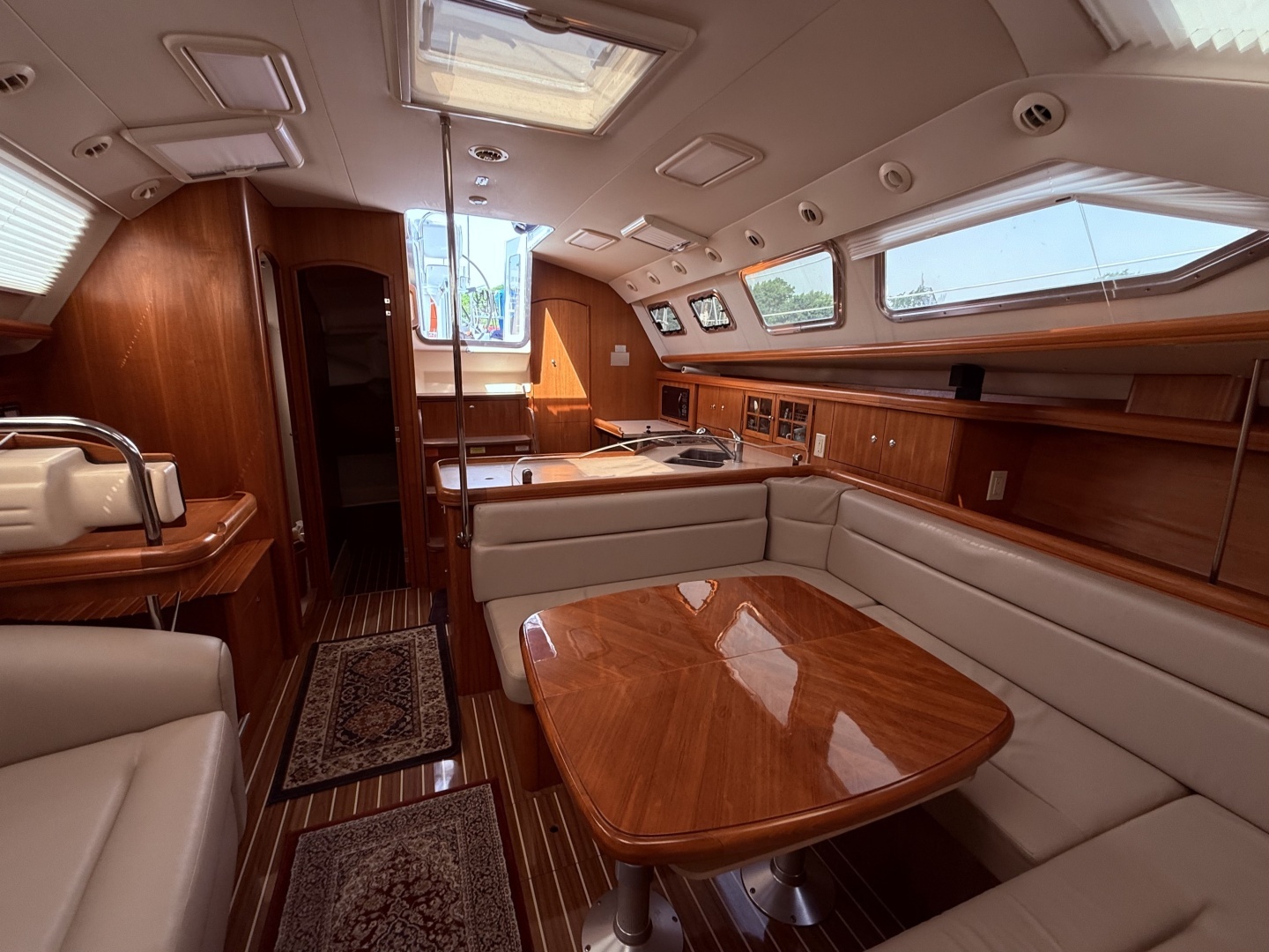 2005 Hunter — - Image 45
