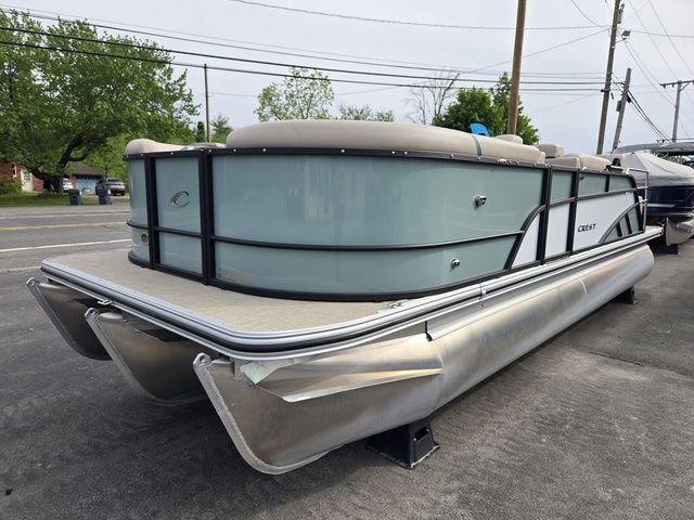 2026 Crest Conquest 230 SLS Tri-Toon 200hp, Trailer and Exten - 2