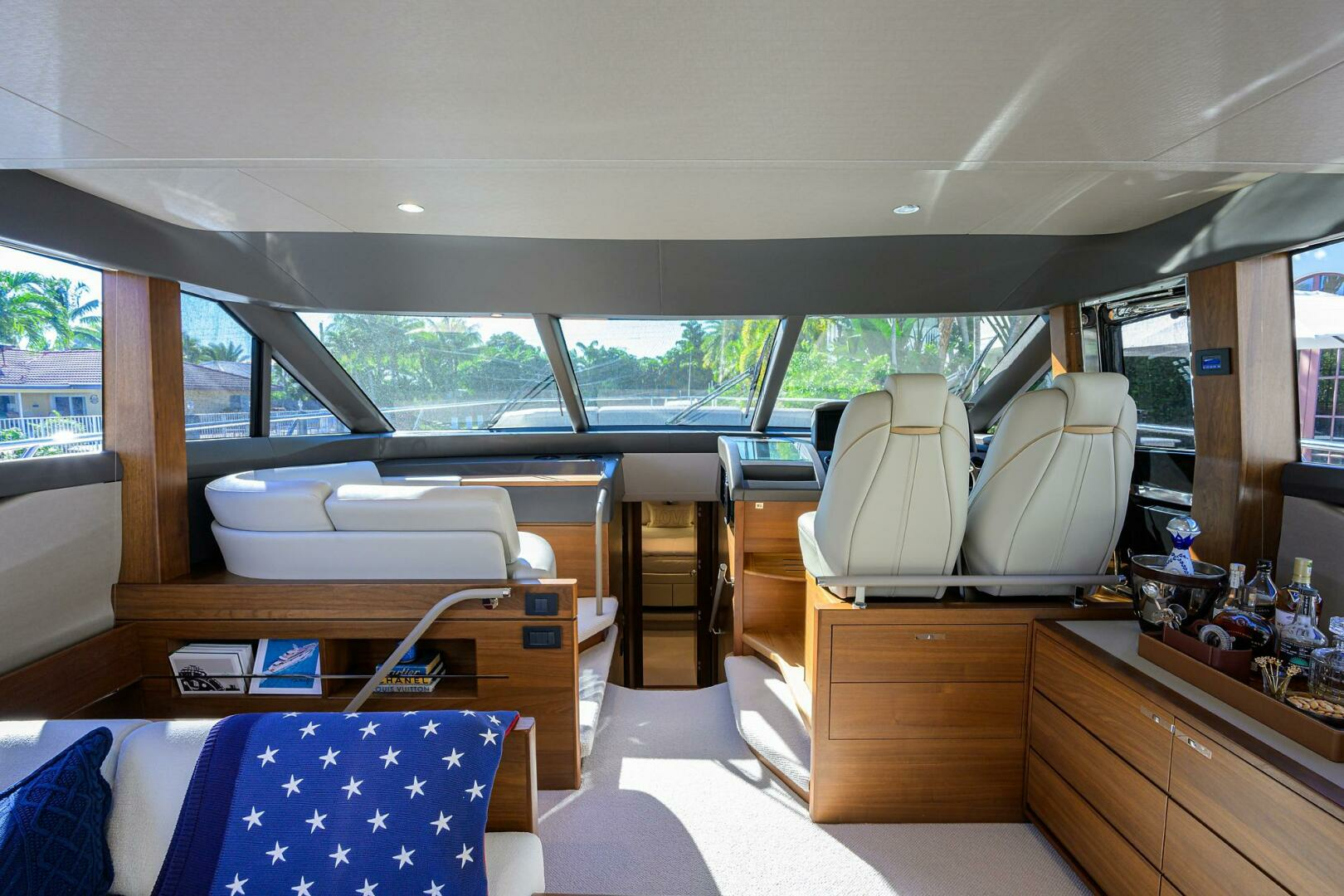 2021 Princess F70 - Image 31