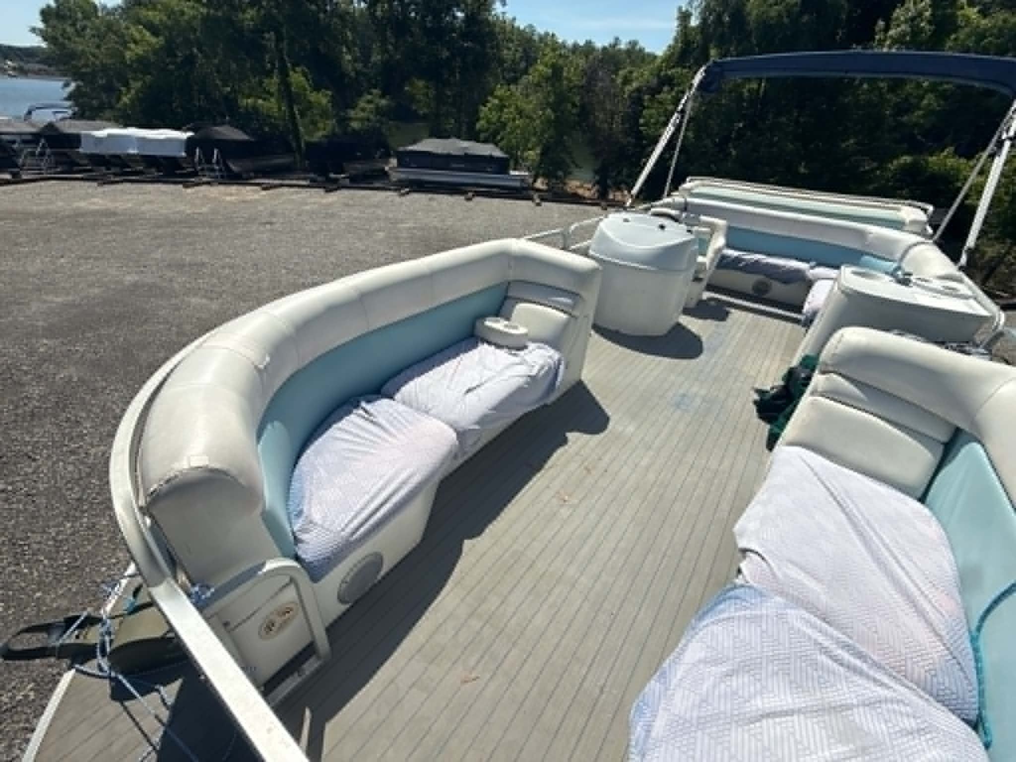 2001 Sundancer Poontoons 260D Legand - 9