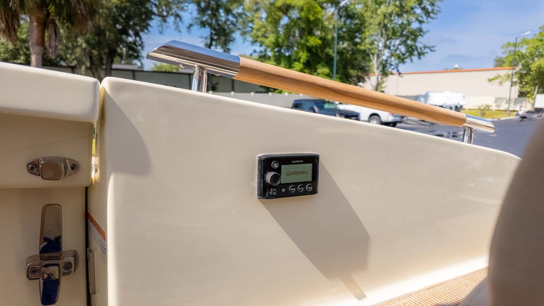 2025 Chris-Craft Launch 28 GT - 14