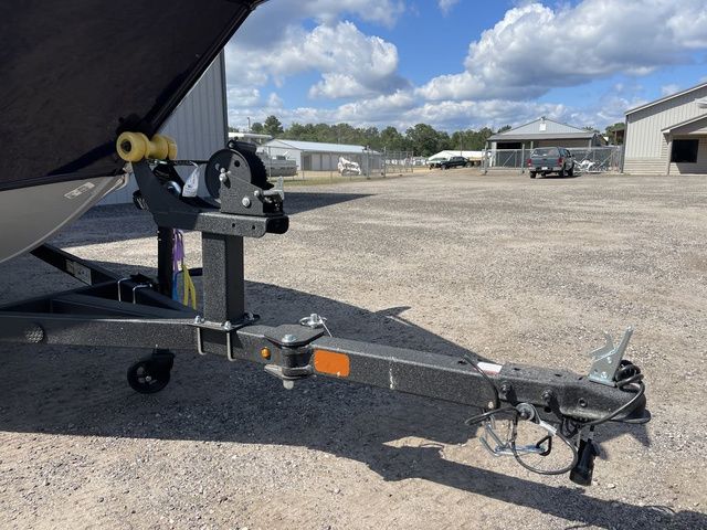 2026 Tracker Pro Guide V-16 SC - 12
