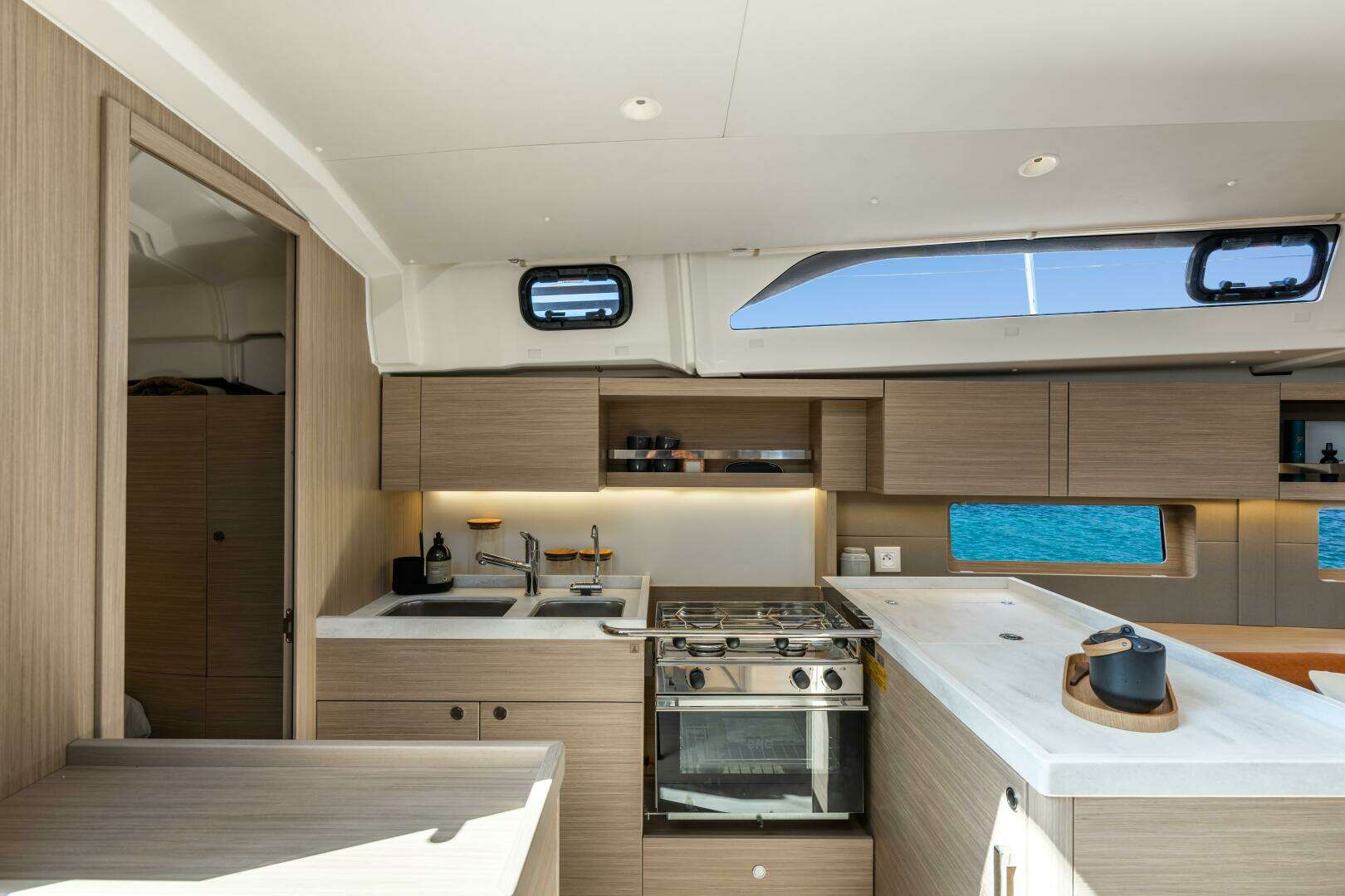 2026 Beneteau Oceanis 47 - Image 7