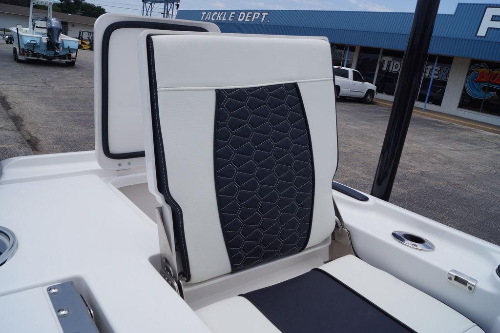 2027 Tidewater 2500 Carolina Bay boat seat with black and white upholstery detail.