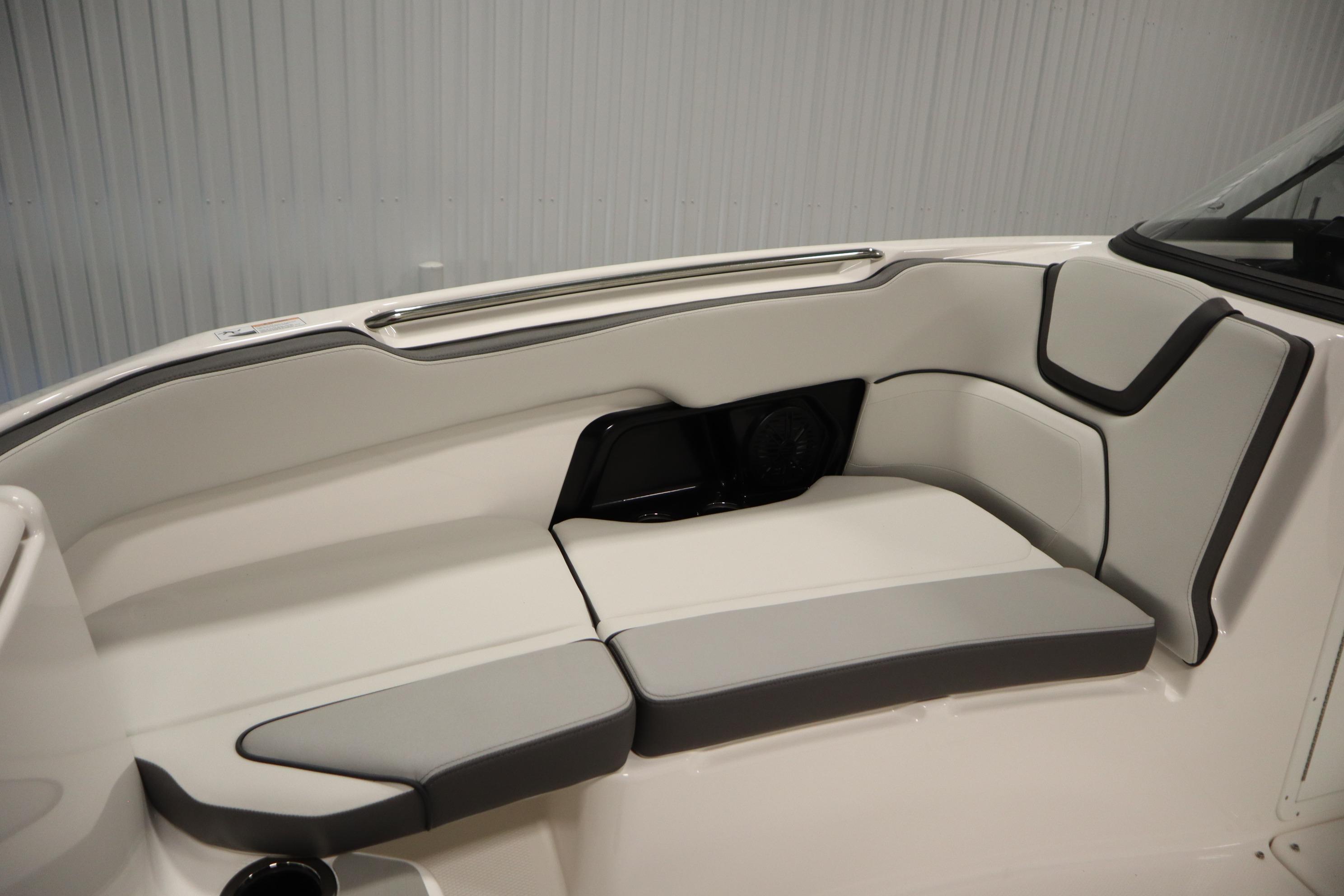 2026 Yamaha Boats AR250 interior seating with sleek, modern design and comfortable upholstery.