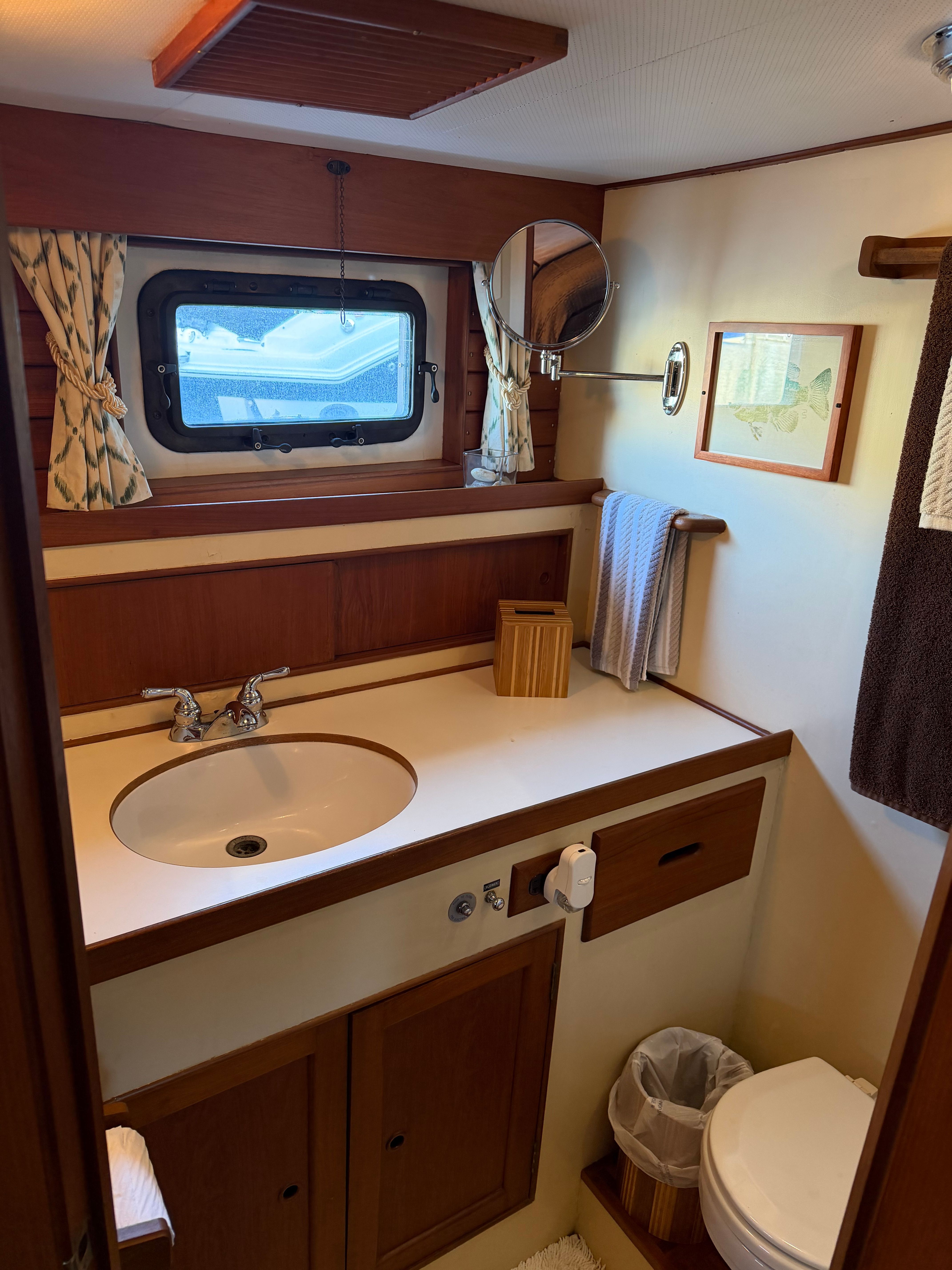 1983 Island Gypsy 44 Flush Deck - 93