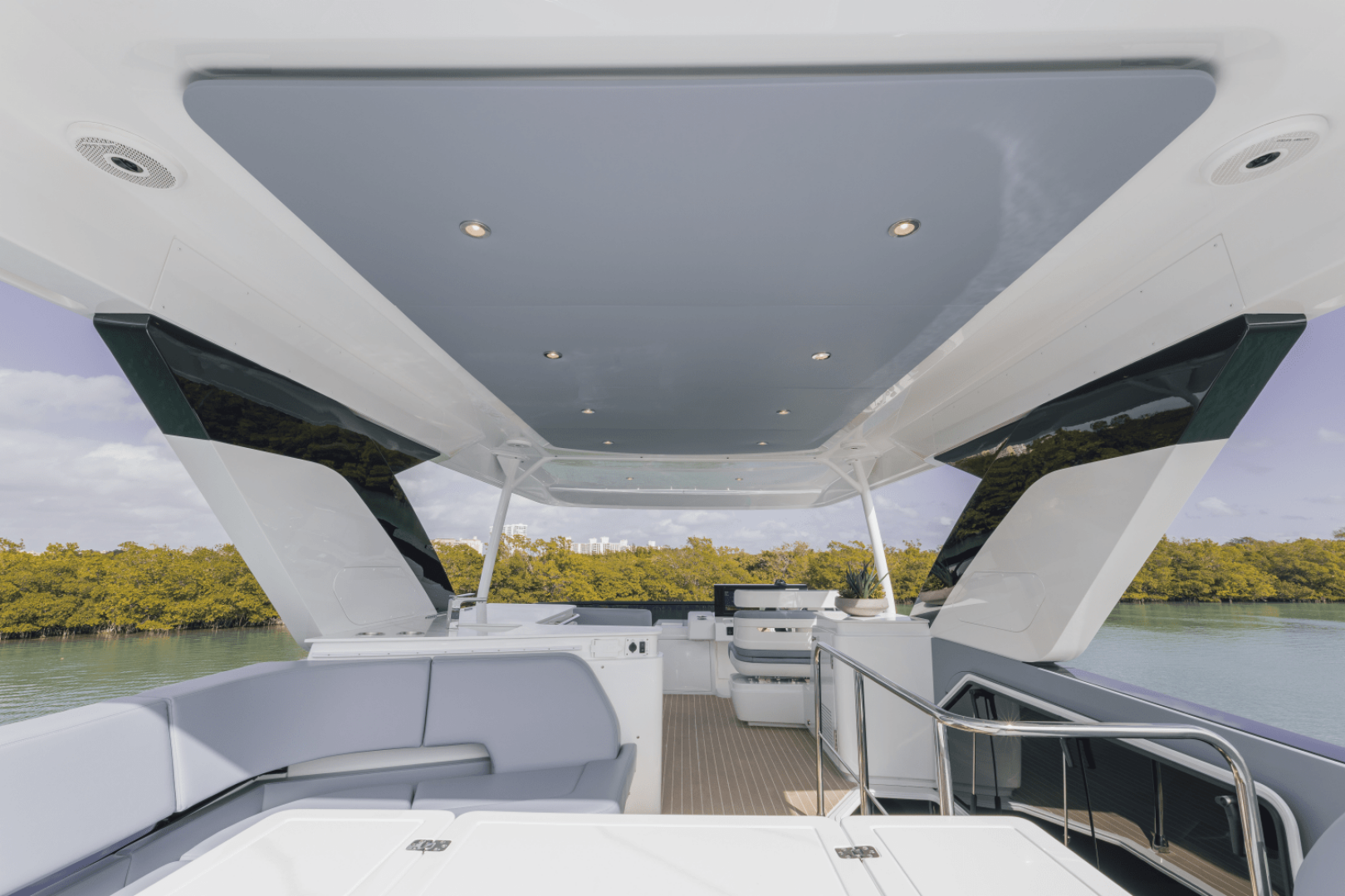 2027 Cruisers Yachts 57 FLY - Image 45