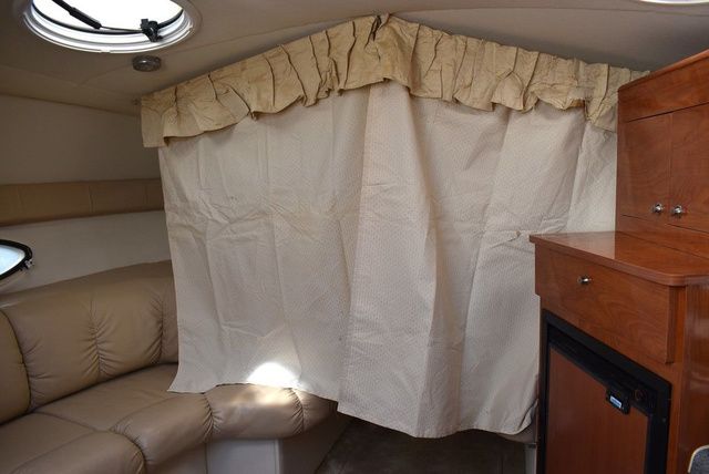 2005 Larson Cabrio 310 - 67