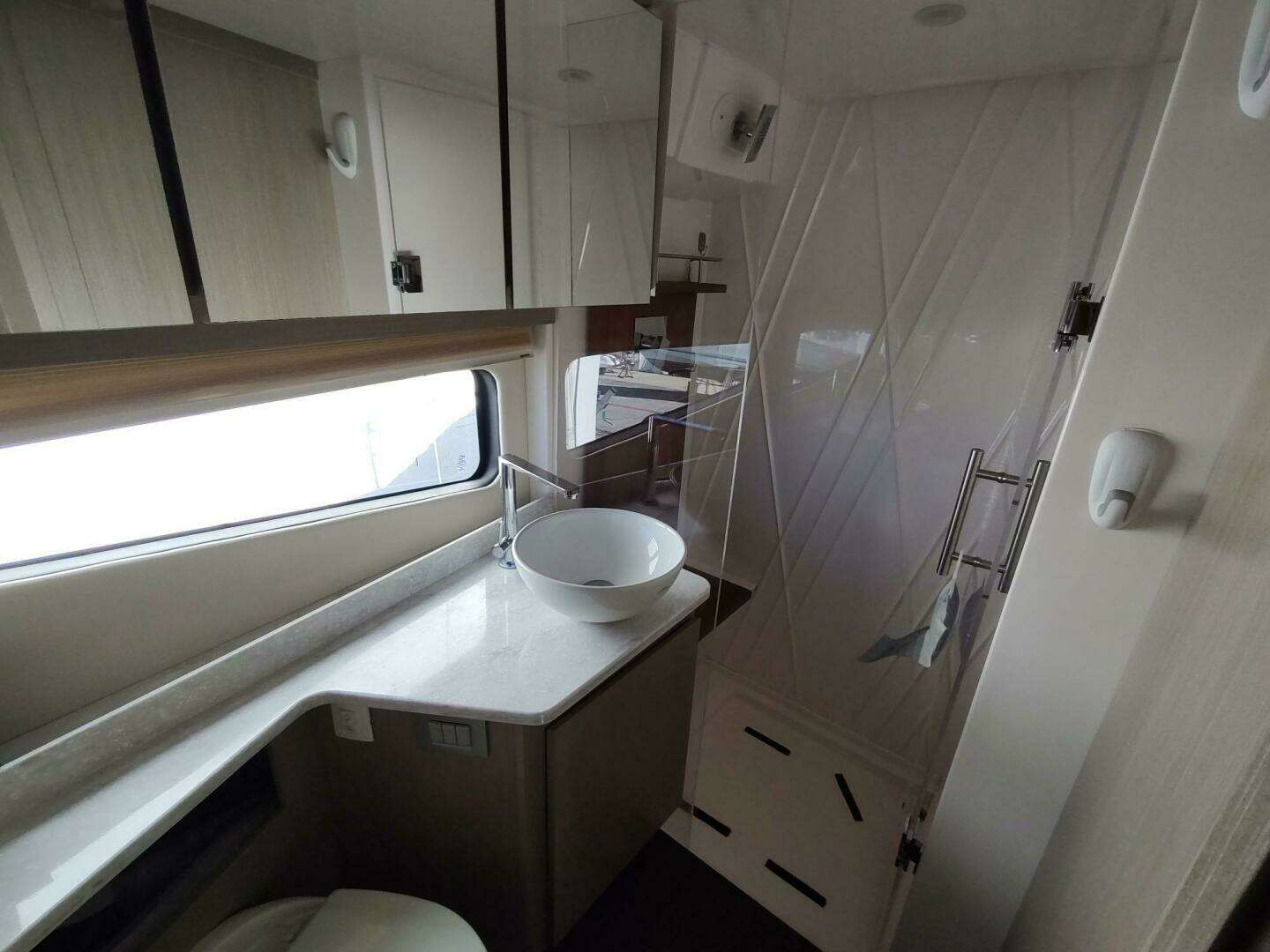2021 Regal 42 Fly - Image 62