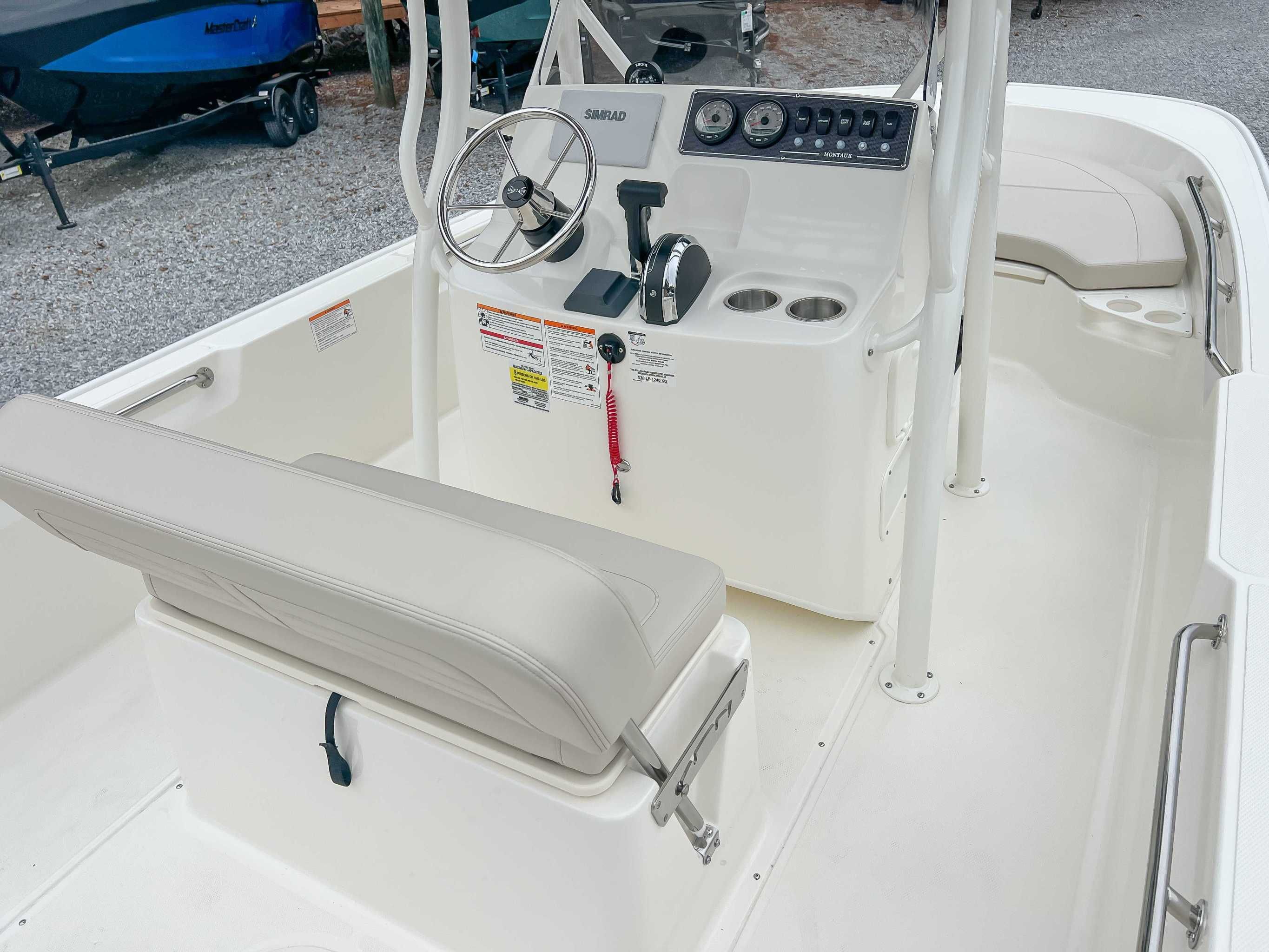Interior view of the 2025 Boston Whaler 190 Montauk boat.