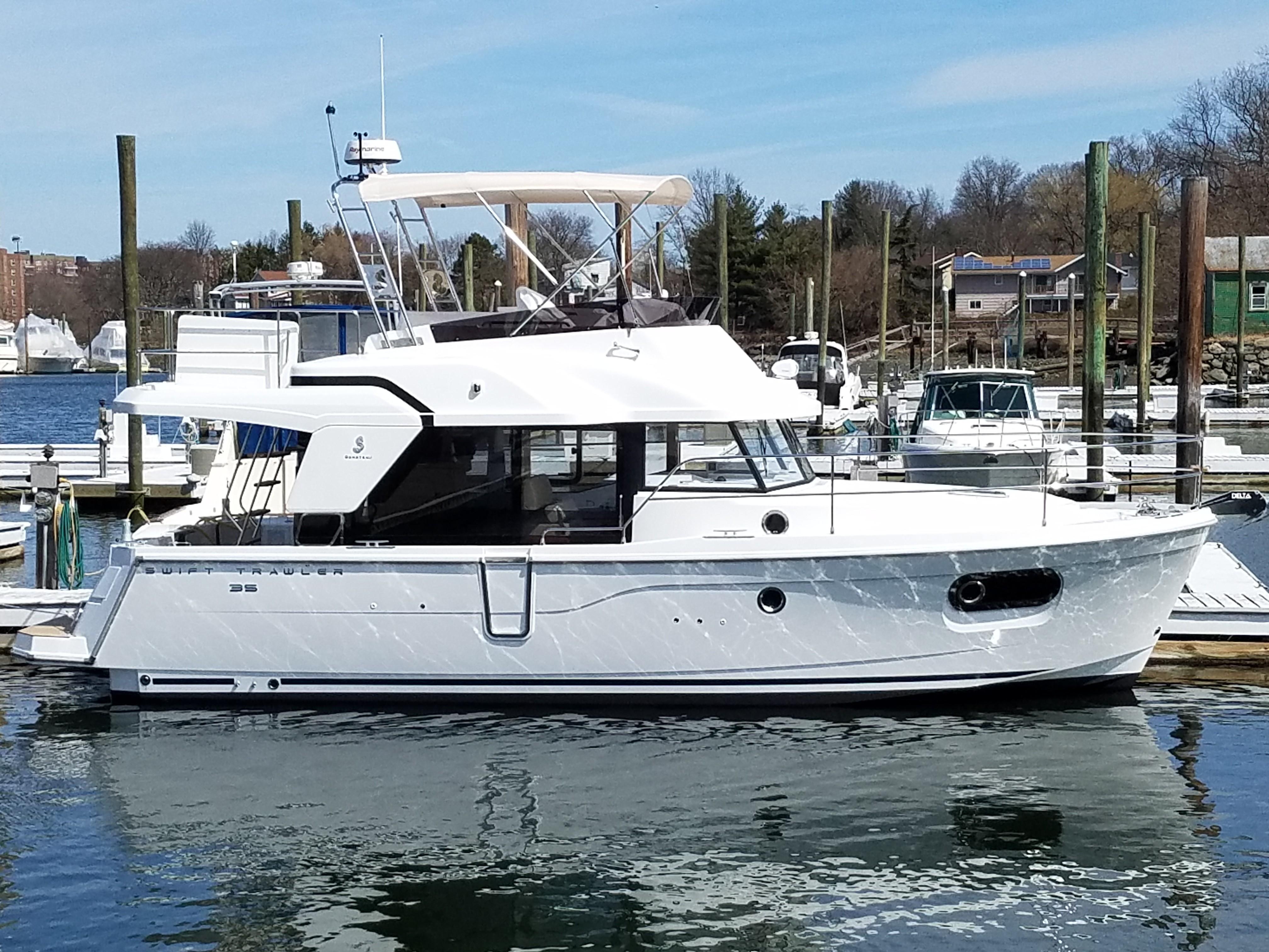 2019 Beneteau Swift Trawler 35