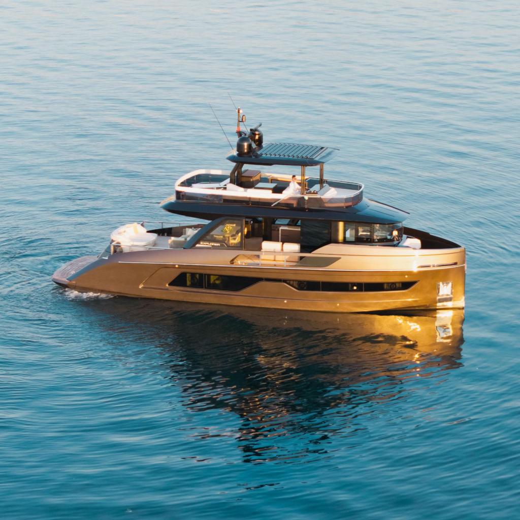 2025 Explorer 62