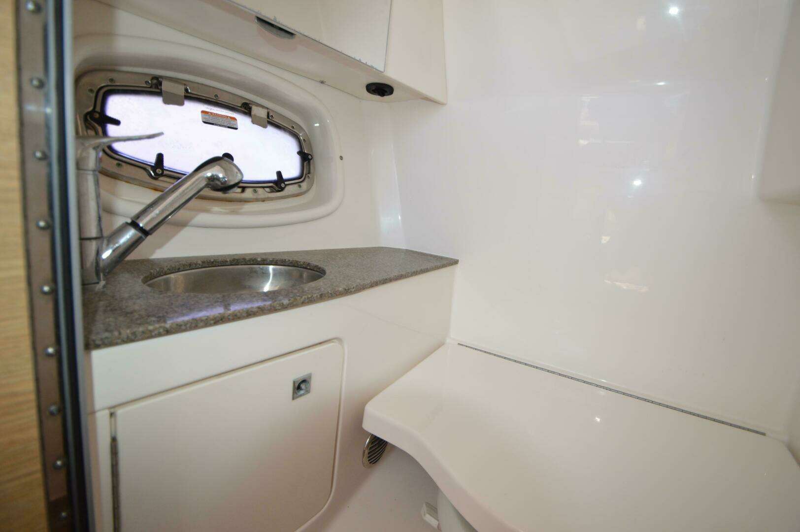 2013 Chaparral 327 SSX - Image 32