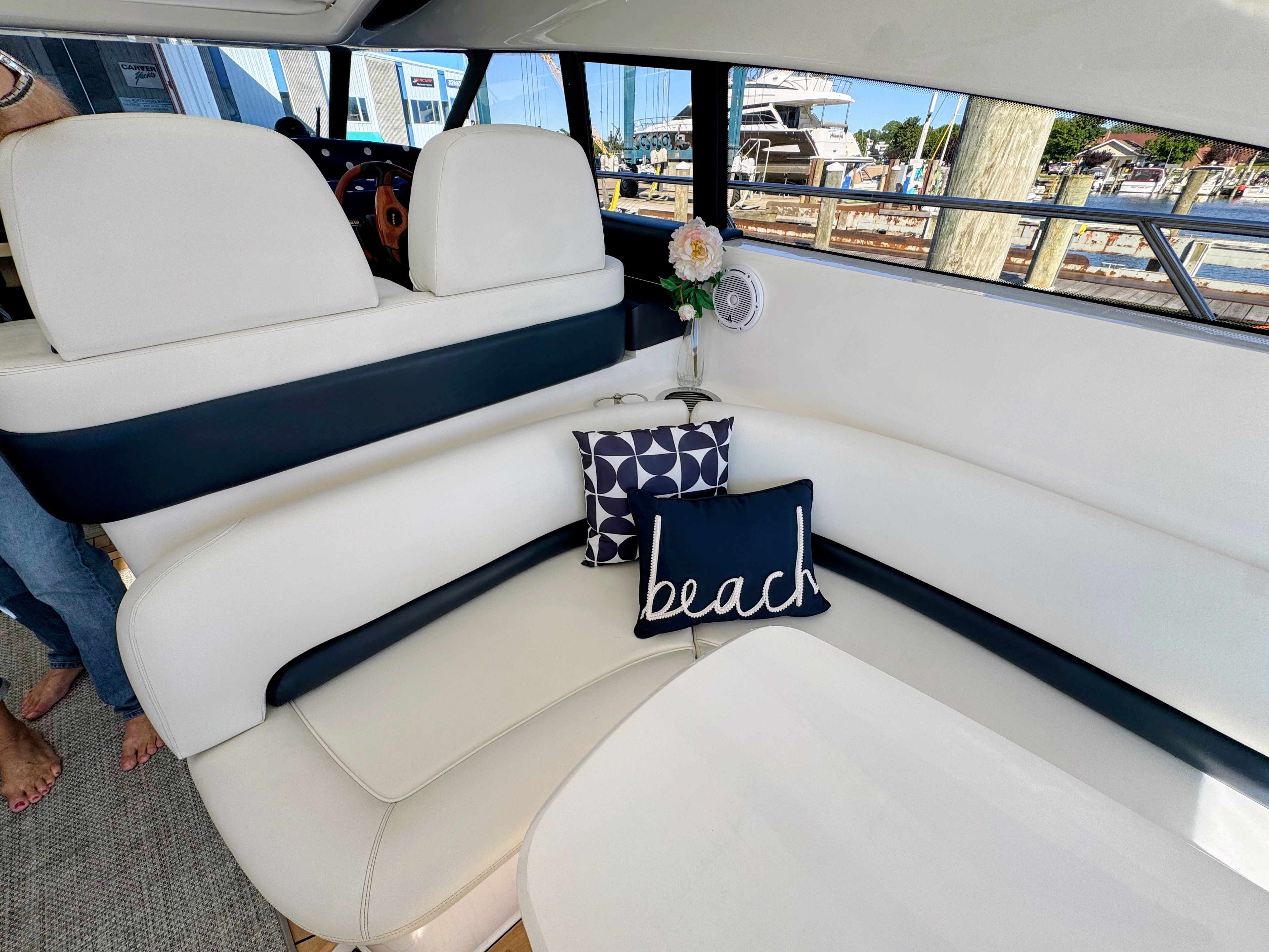 2004 Viking Princess V58 - 21