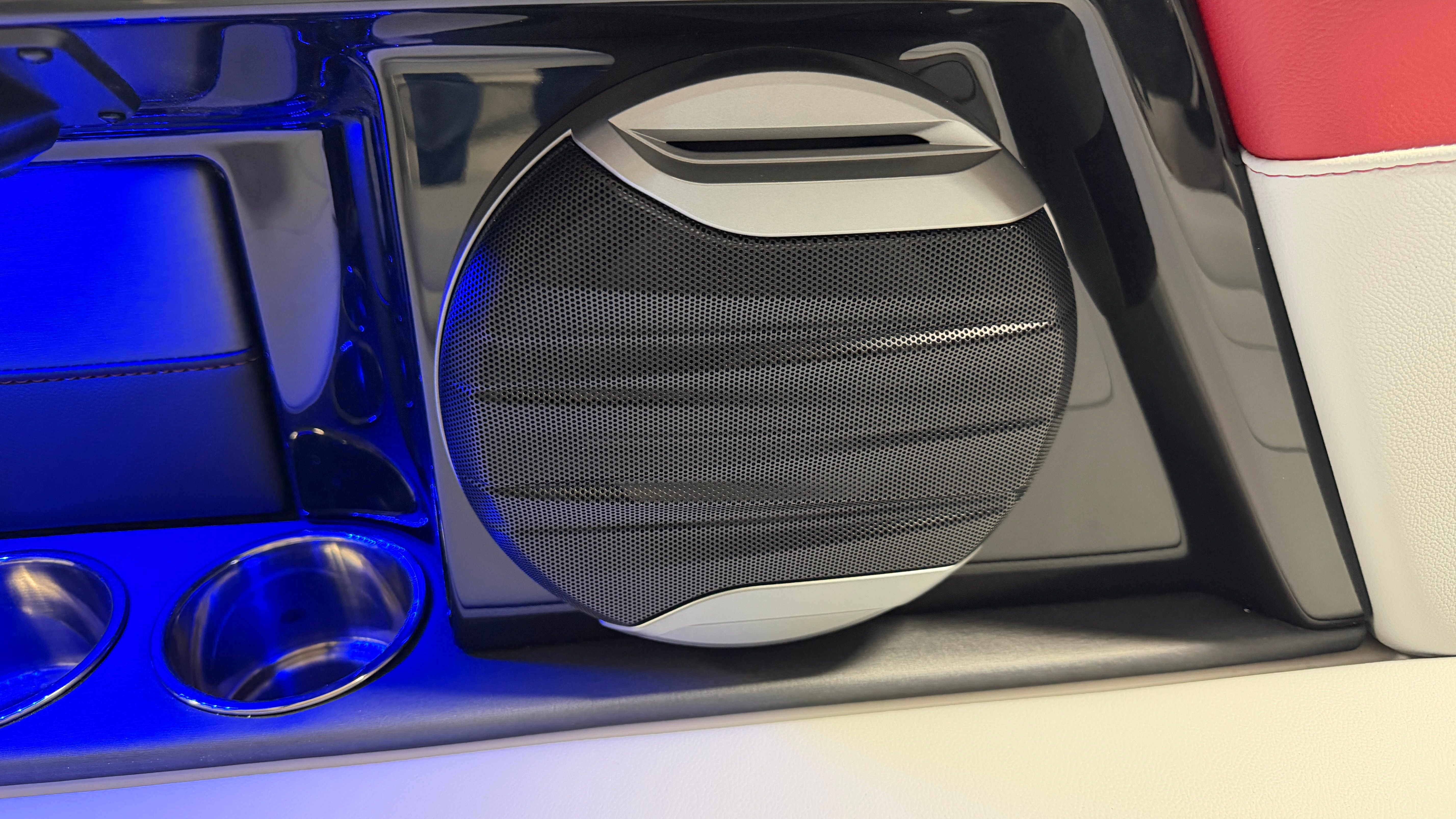 2026 MasterCraft XT22 - 60
