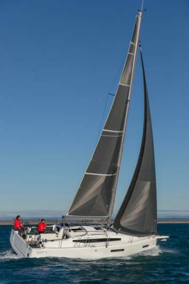 2026 Jeanneau Sun Odyssey 380 - Image 4