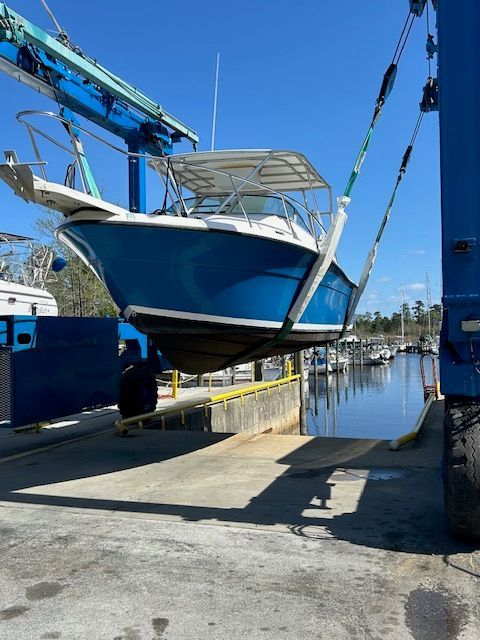 1993 Pursuit 2655 Tiara - 3