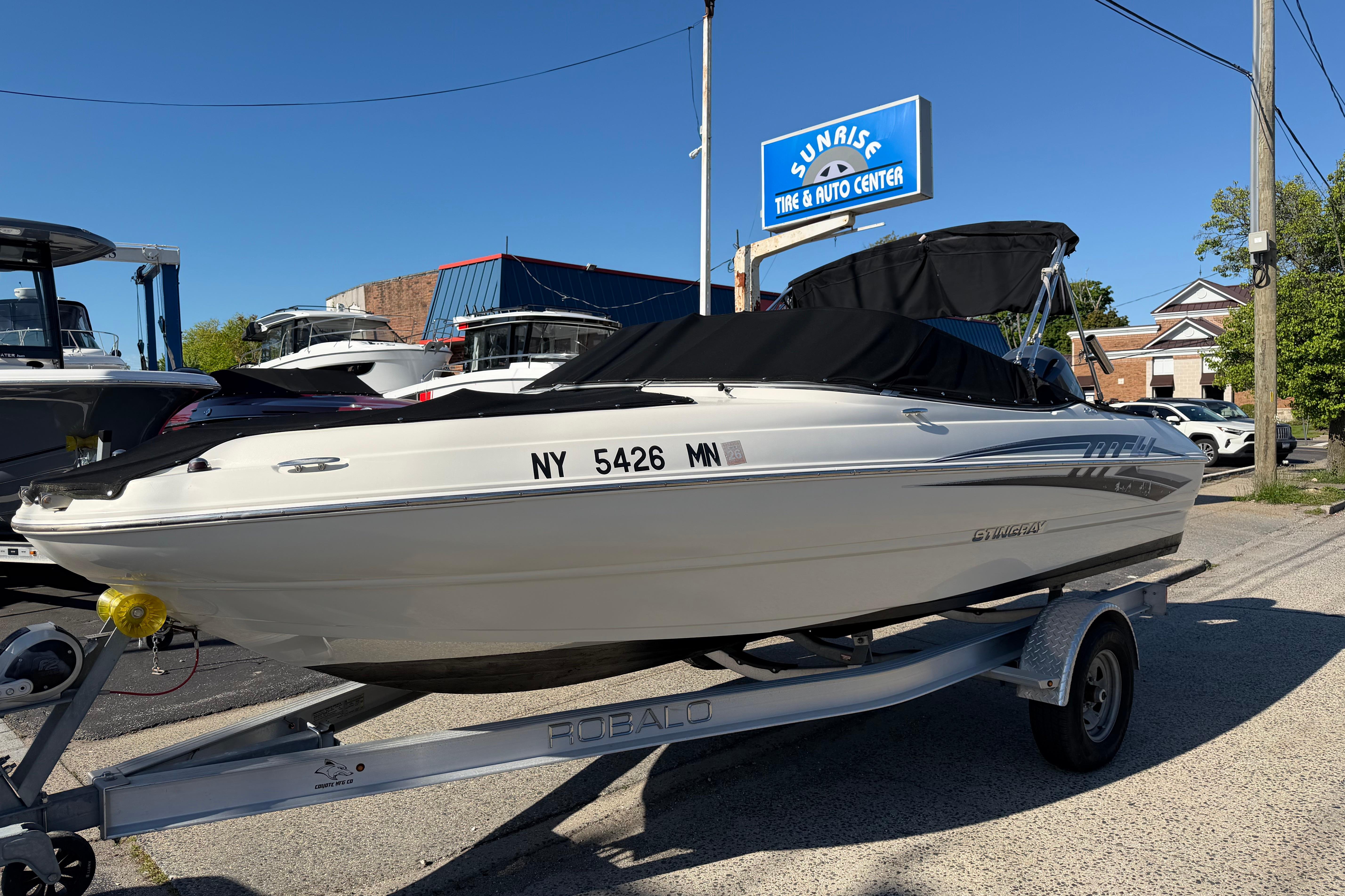 2018 Stingray 204 LR