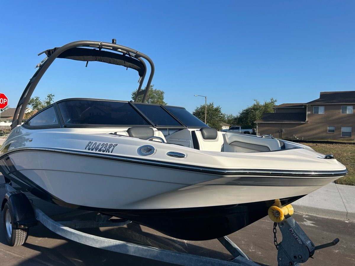 2018 Yamaha Boats AR195 - 4