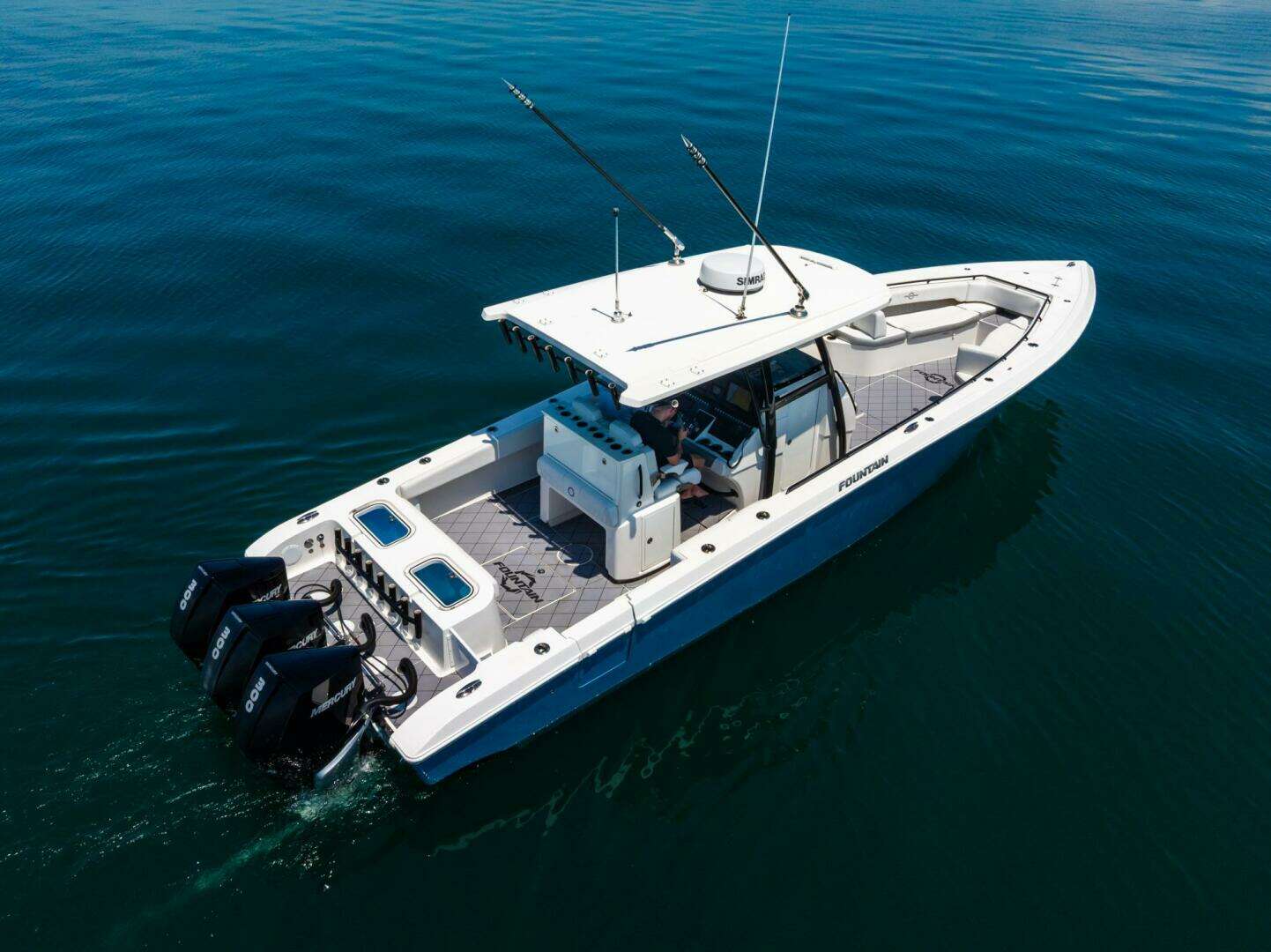 2020 Fountain 38 Center Console - Image 11