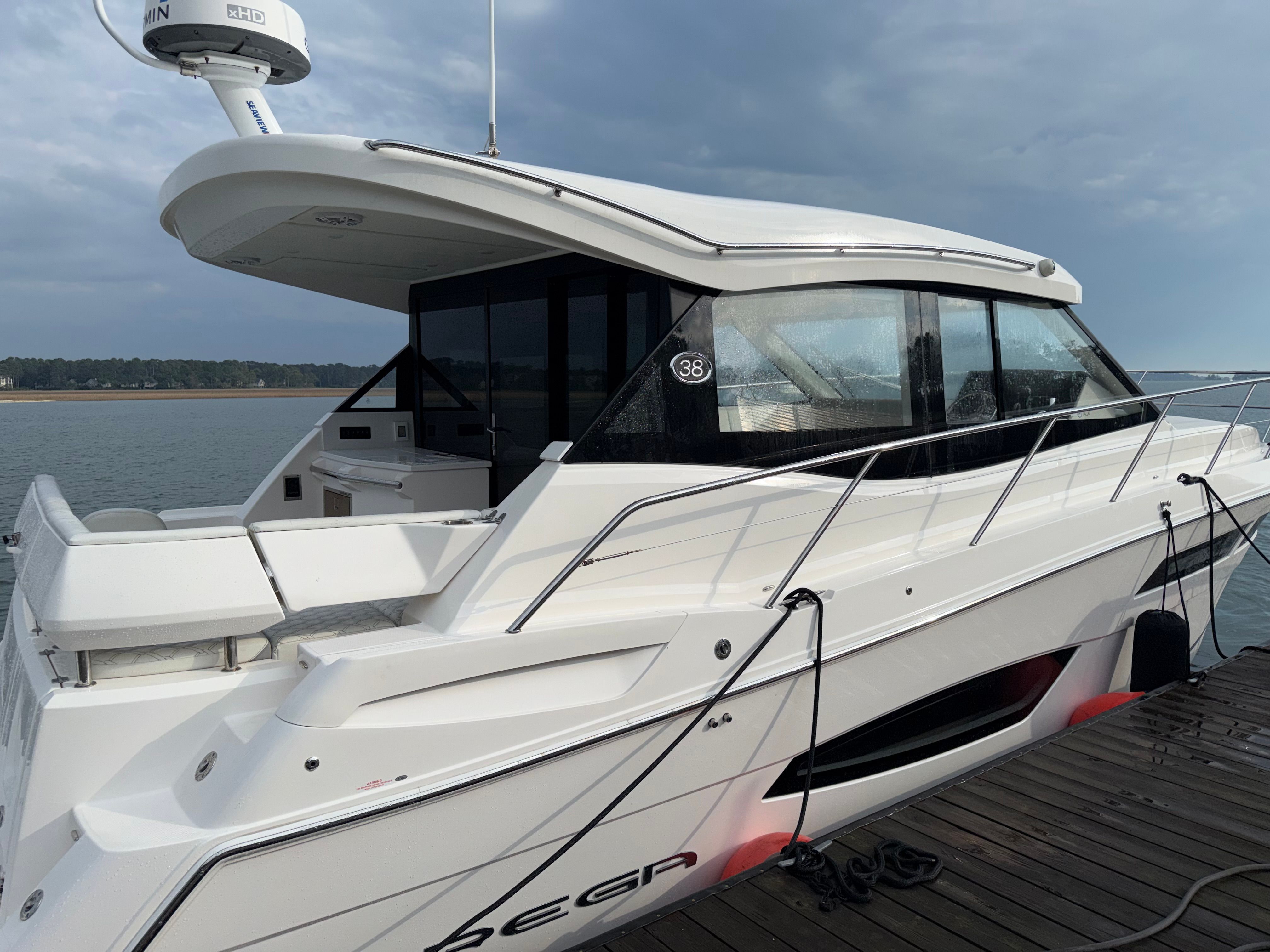 2024 Regal 38XO - 2