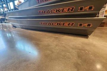 2026 Tracker Grizzly 14 Jon