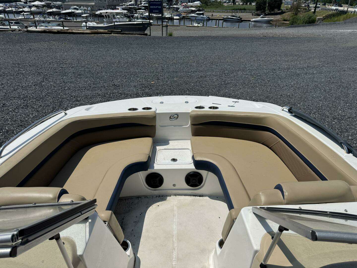 2019 Hurricane SunDeck 191 OB - Image 14
