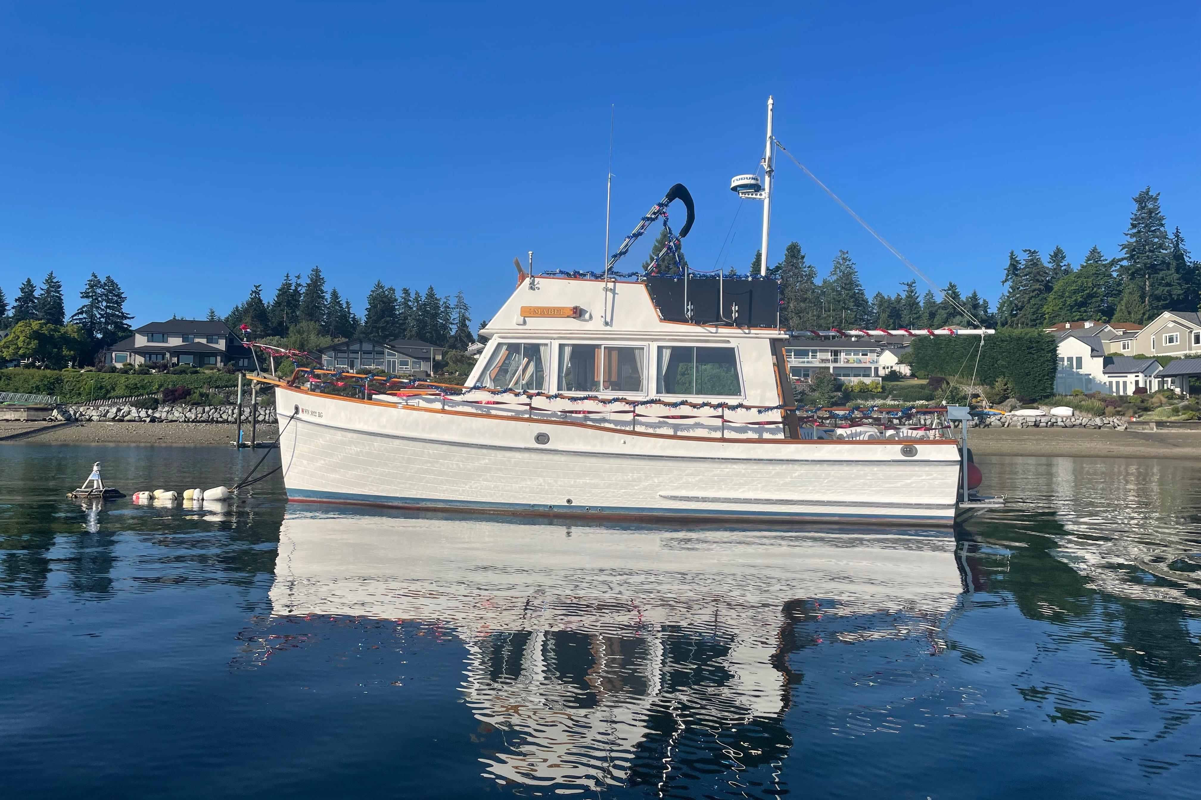 1984 Grand Banks 32 Sedan