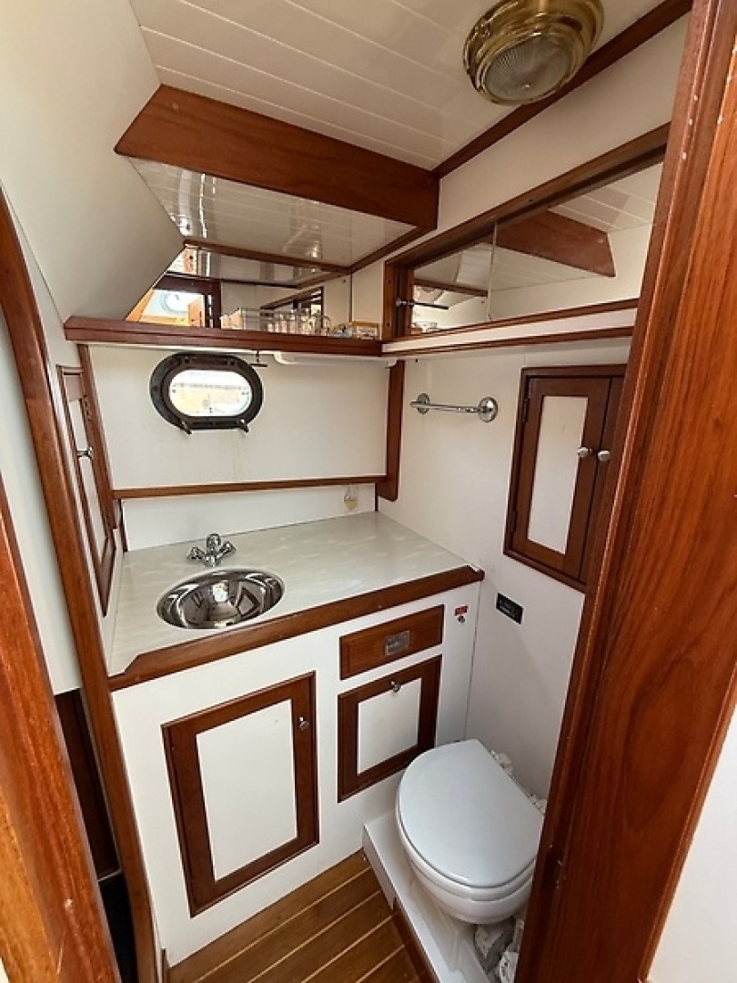 1993 Shannon Custom Downeast 36 - Image 42