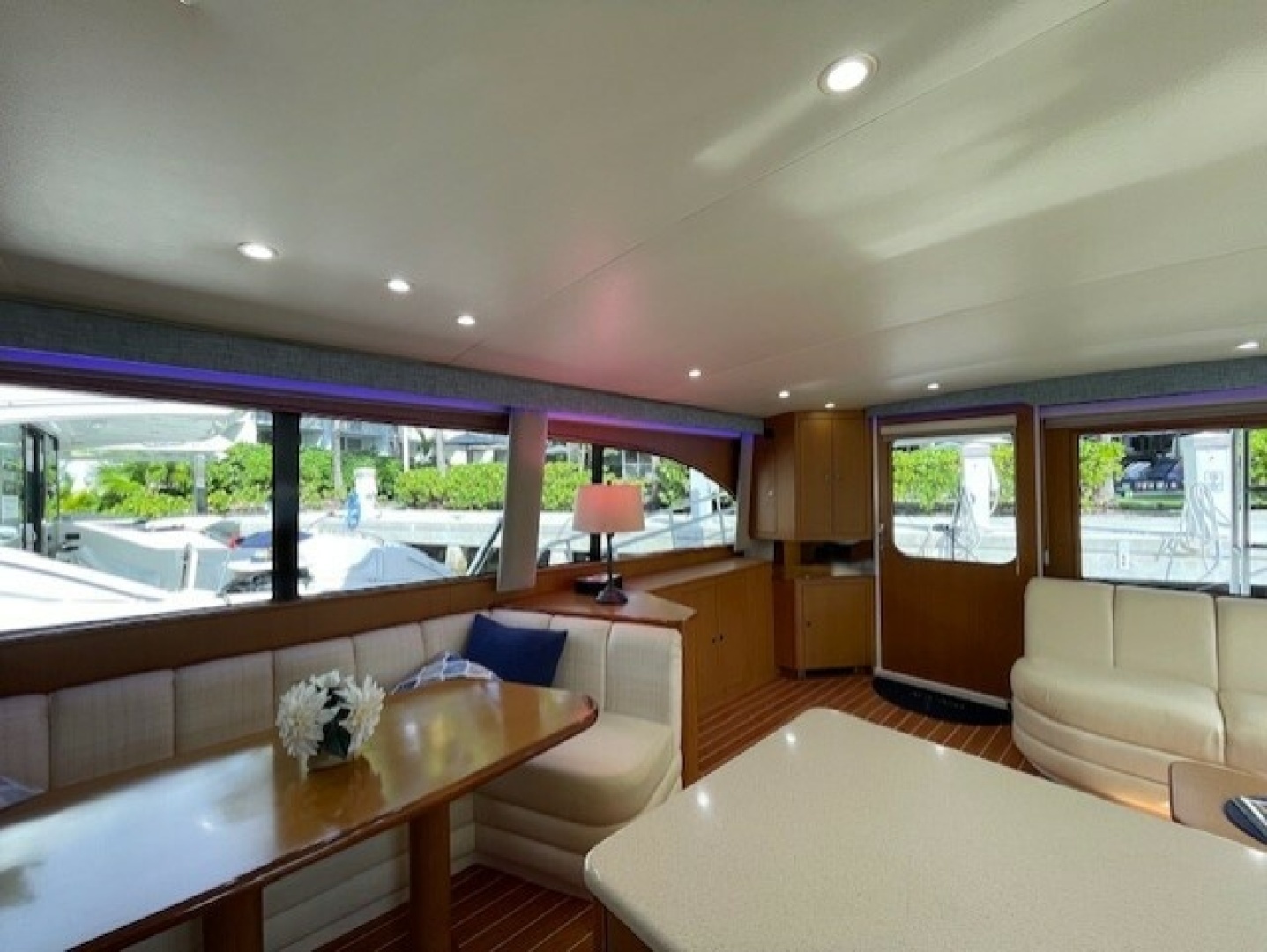 2003 Post Sportfish - Image 9