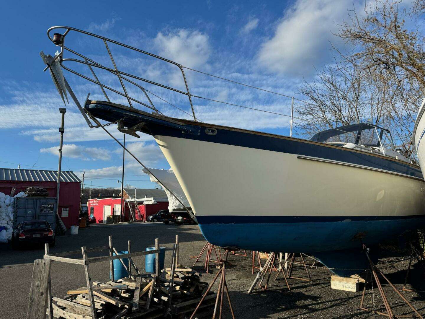 1987 Irwin 38 - Image 4