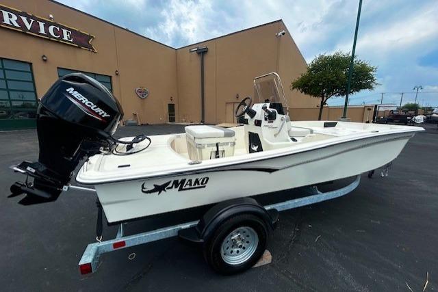 2026 Mako Pro Skiff 15 CC