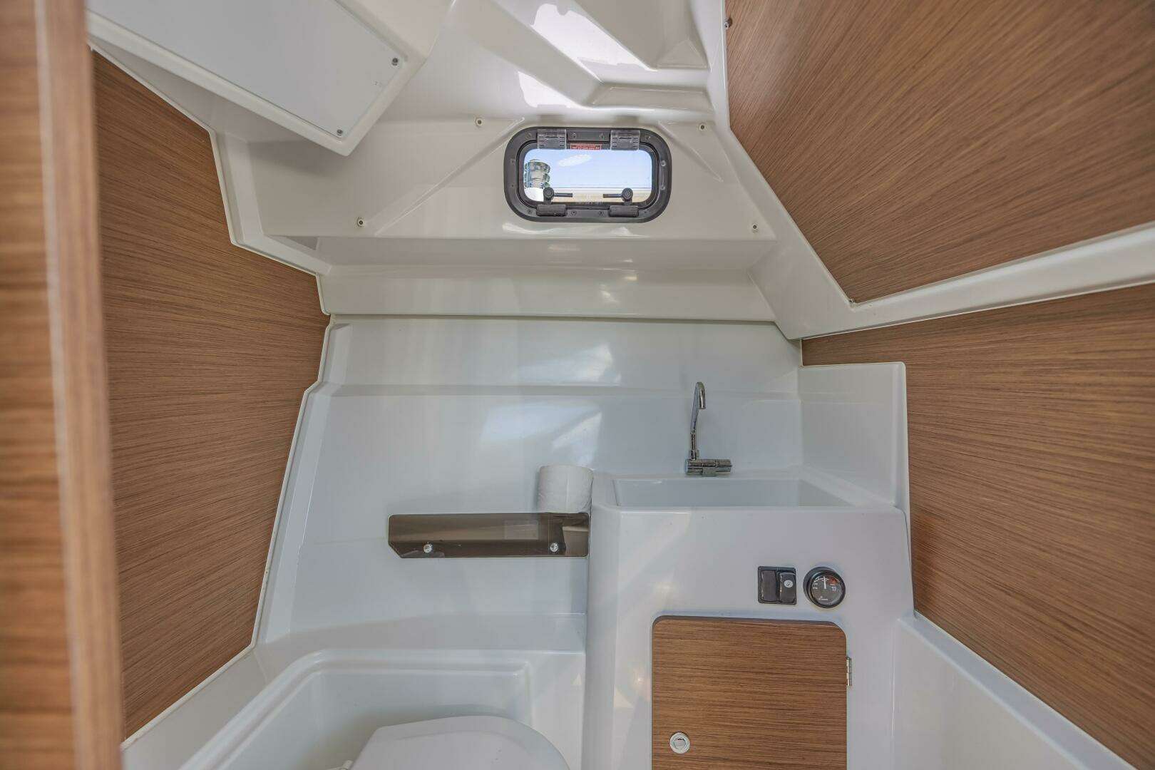 2022 Jeanneau NC 795 Series 2 - Image 19