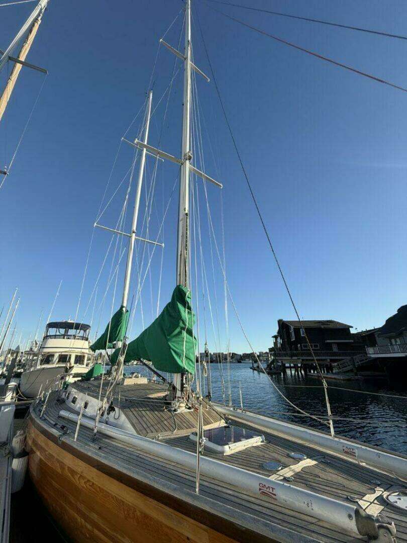 2007 Schooner — - Image 10