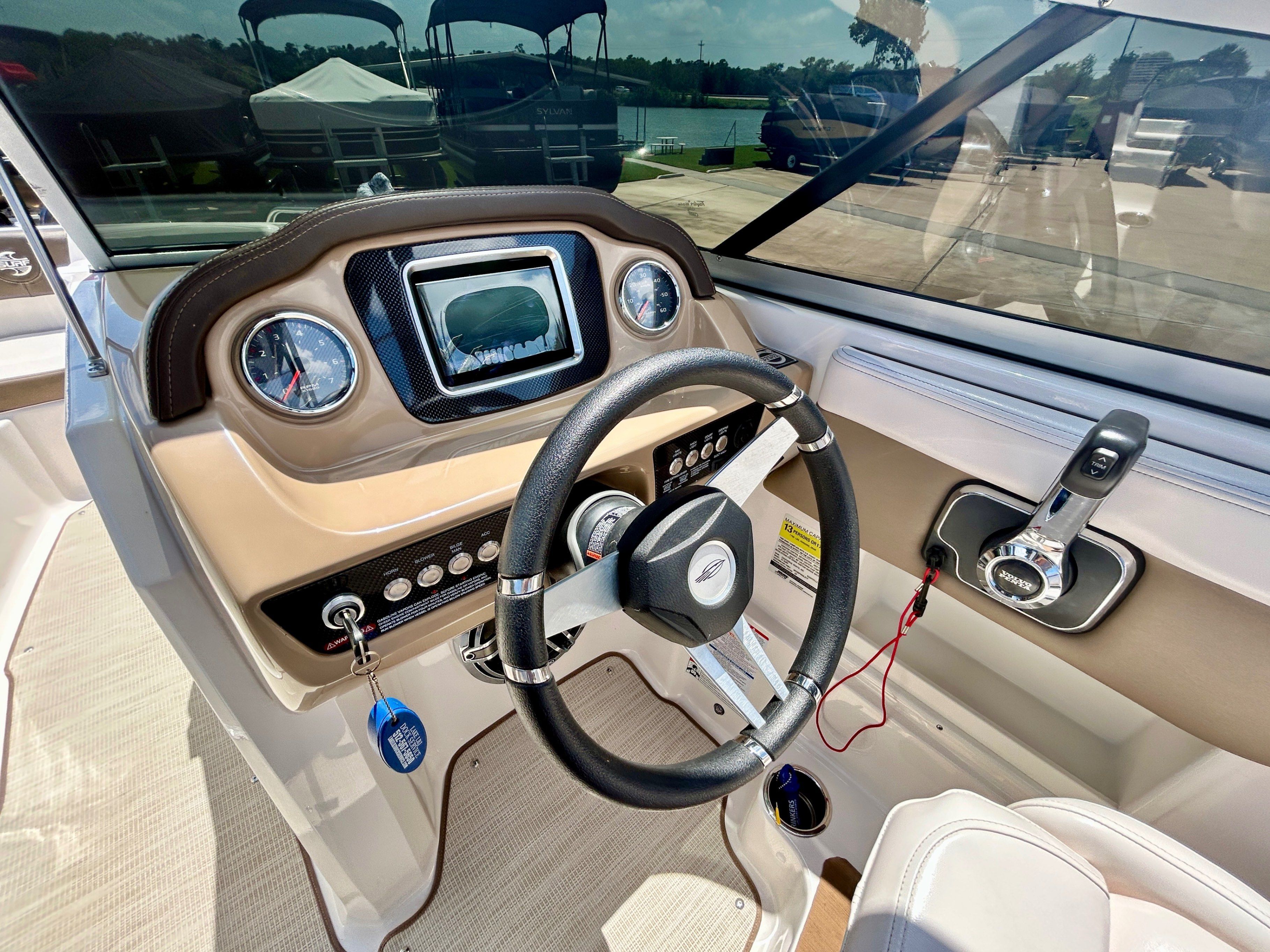 2018 Chaparral 23 Surf - 39