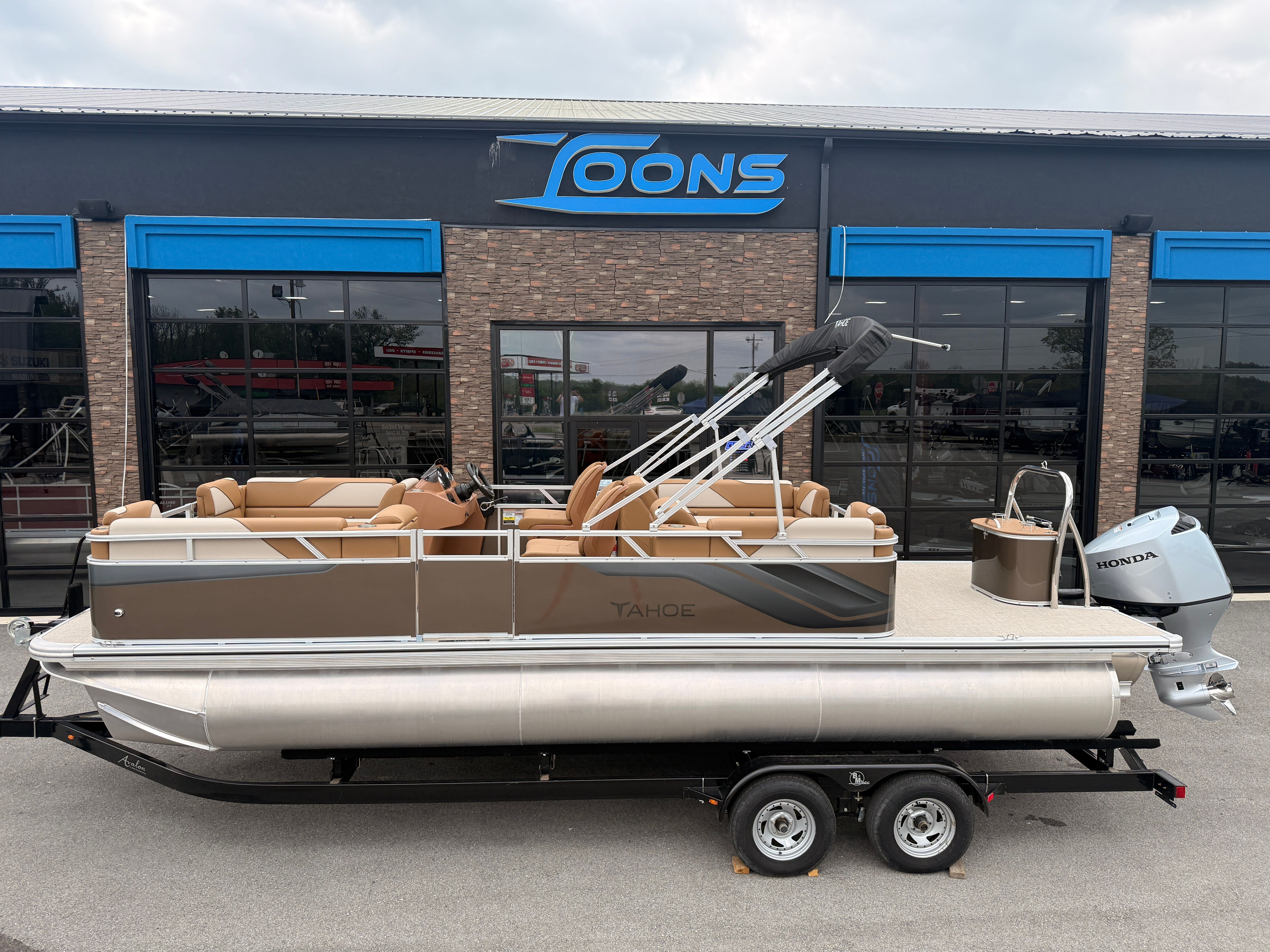 2026 Tahoe 2380 Sport Quad Lounger