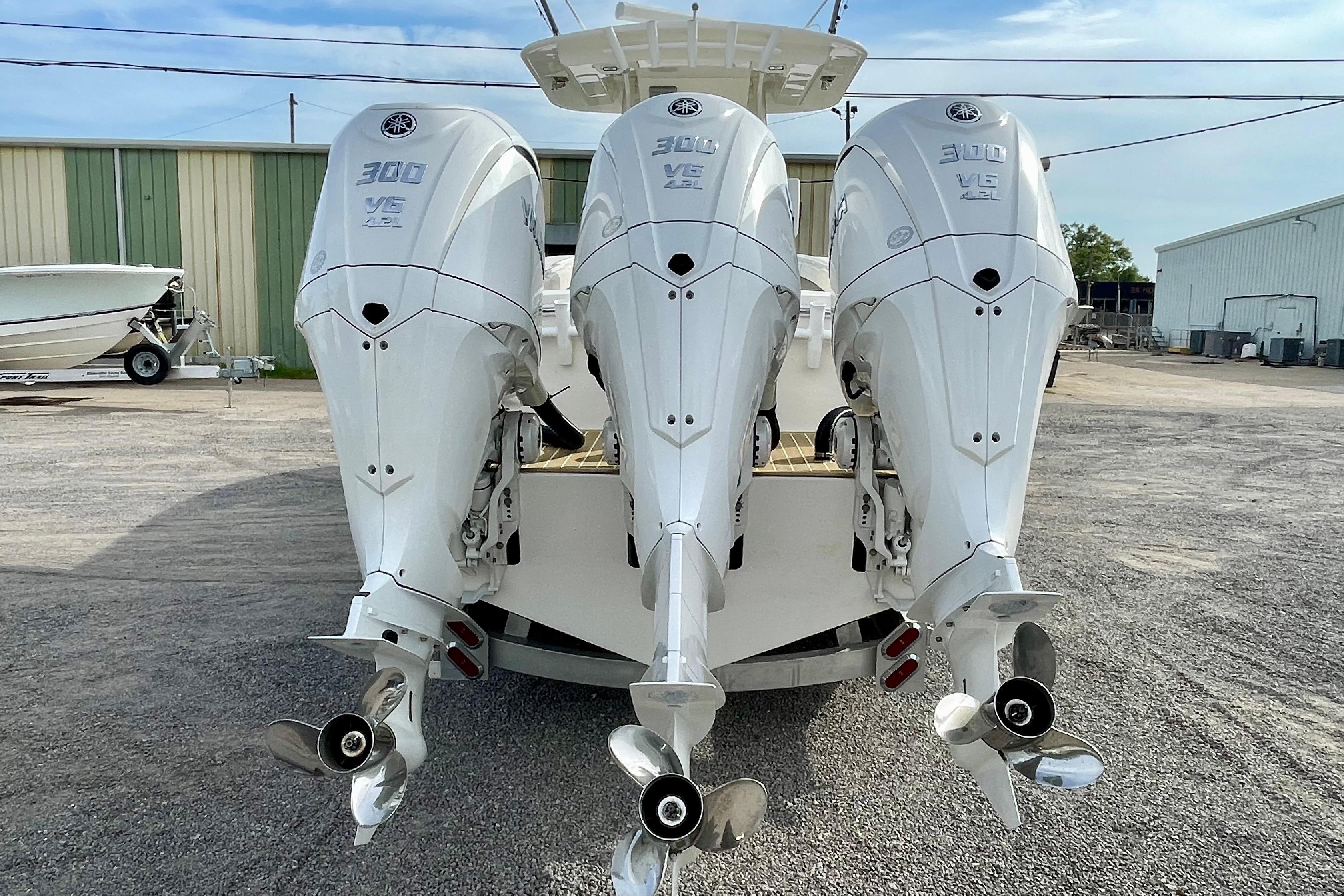 Triple Yamaha 300 V6 outboard engines on a 2023 Regulator 34 boat.