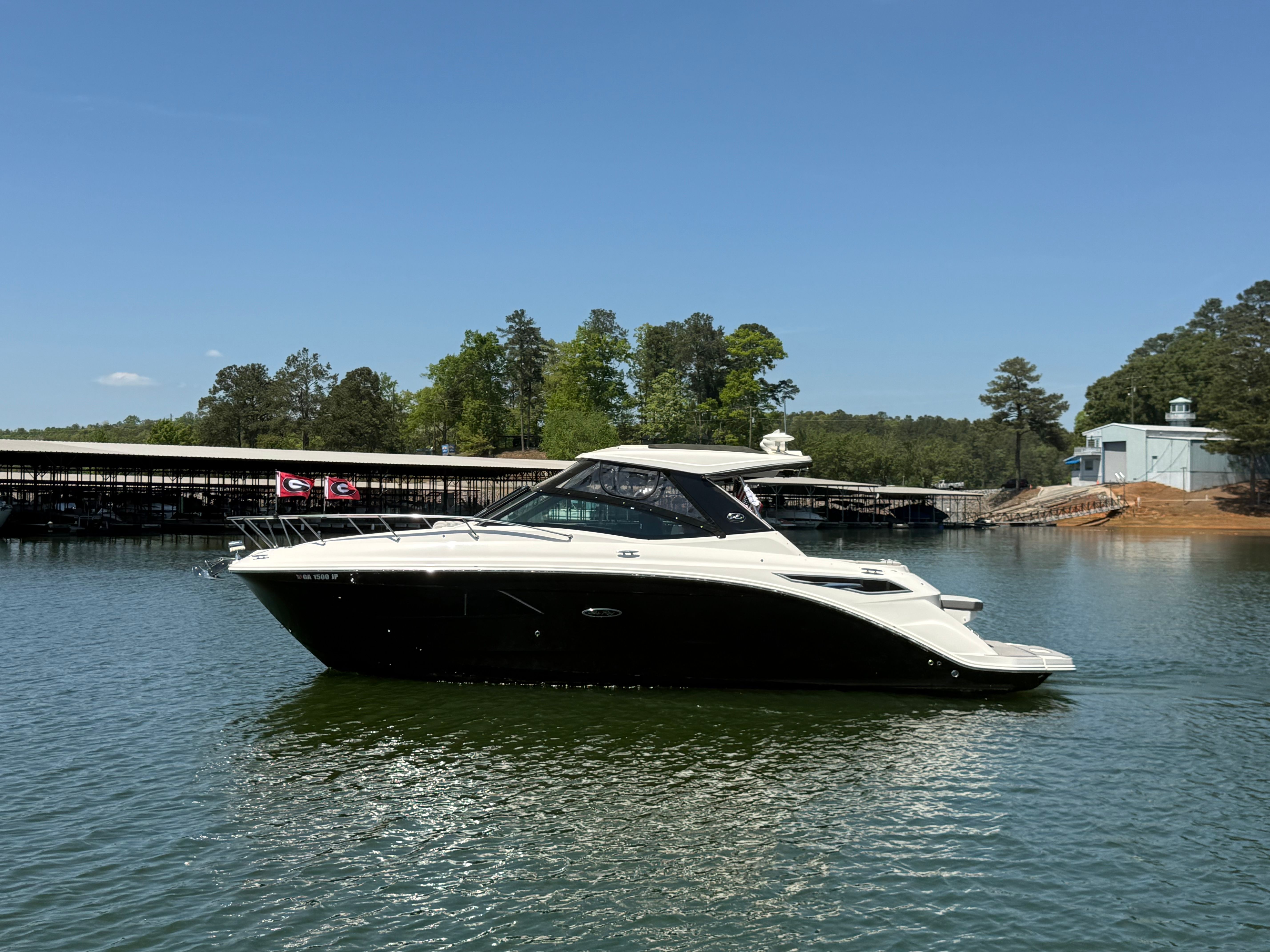 2021 Sea Ray Sundancer 320